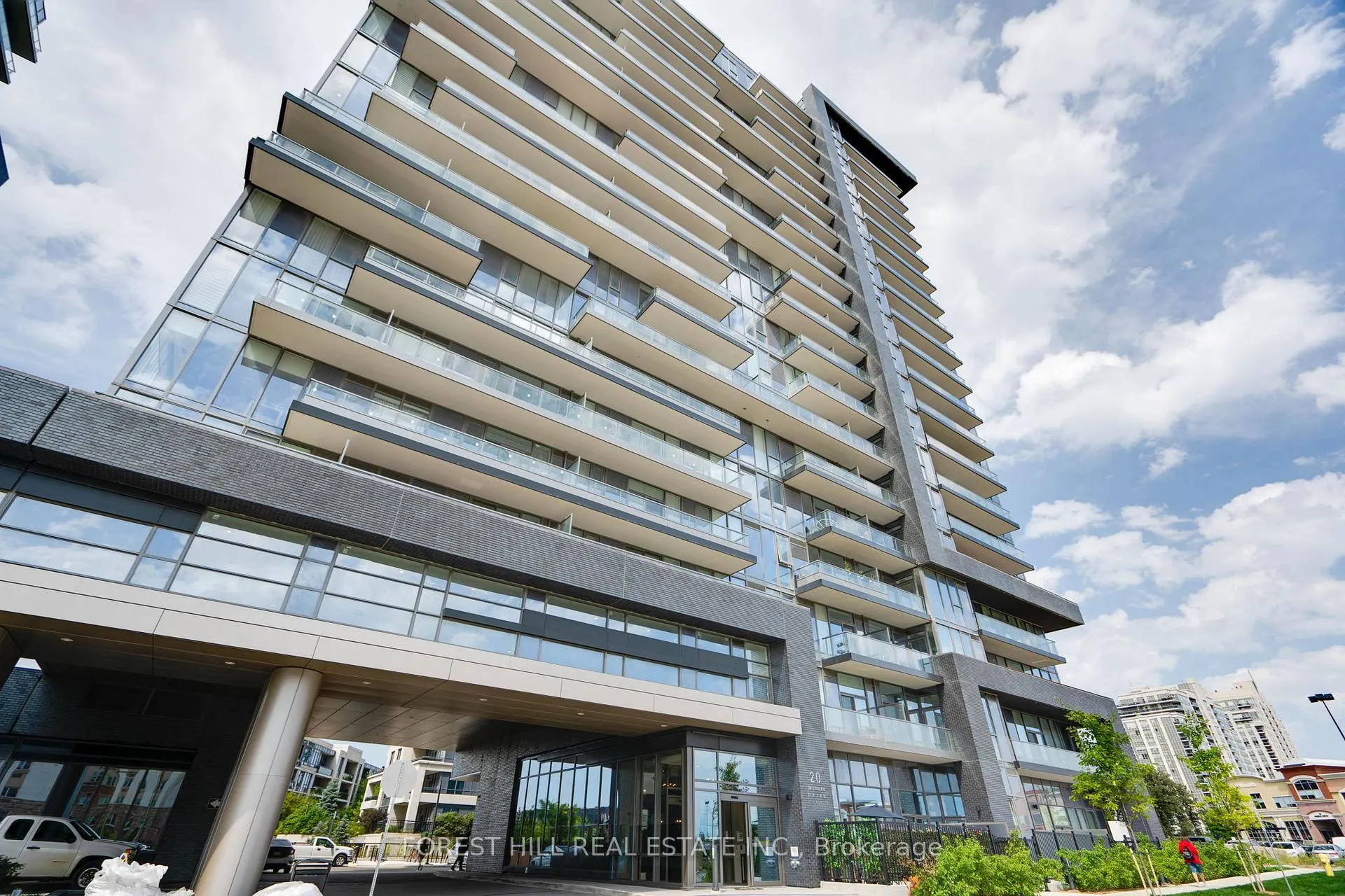 Front of Unit 1703E, 20 Gatineau Drive