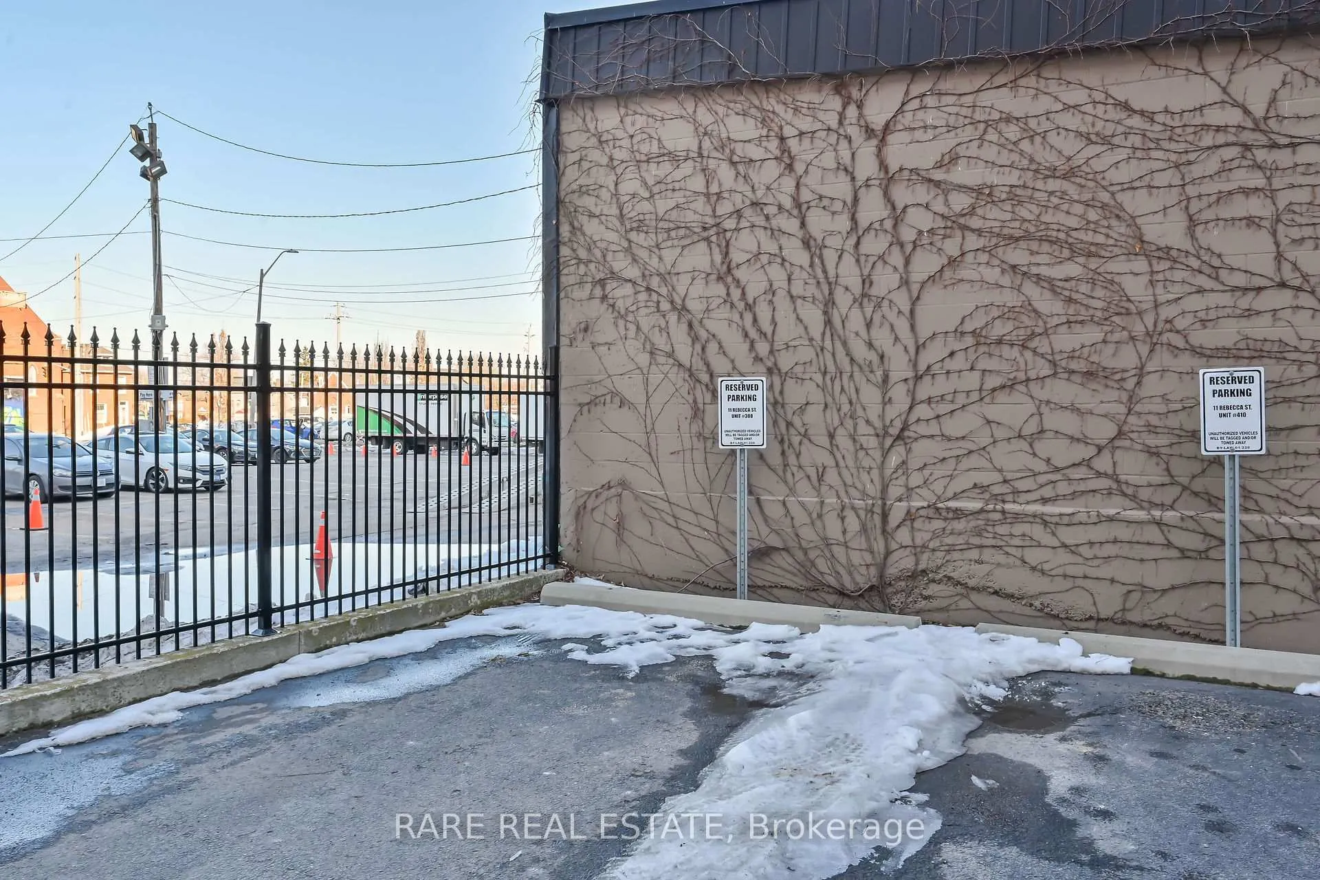 Photo 3 of Unit 308, 11 Rebecca Street, Hamilton, Beasley — HOMEH