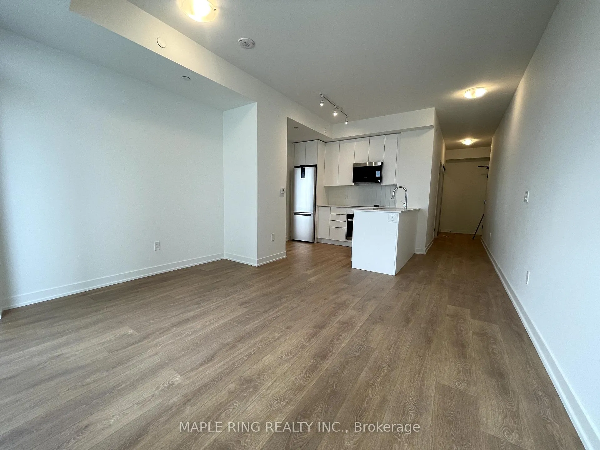 Photo 8 of Unit 1418, 10 Abeja Street, Vaughan, Concord — HOMEH