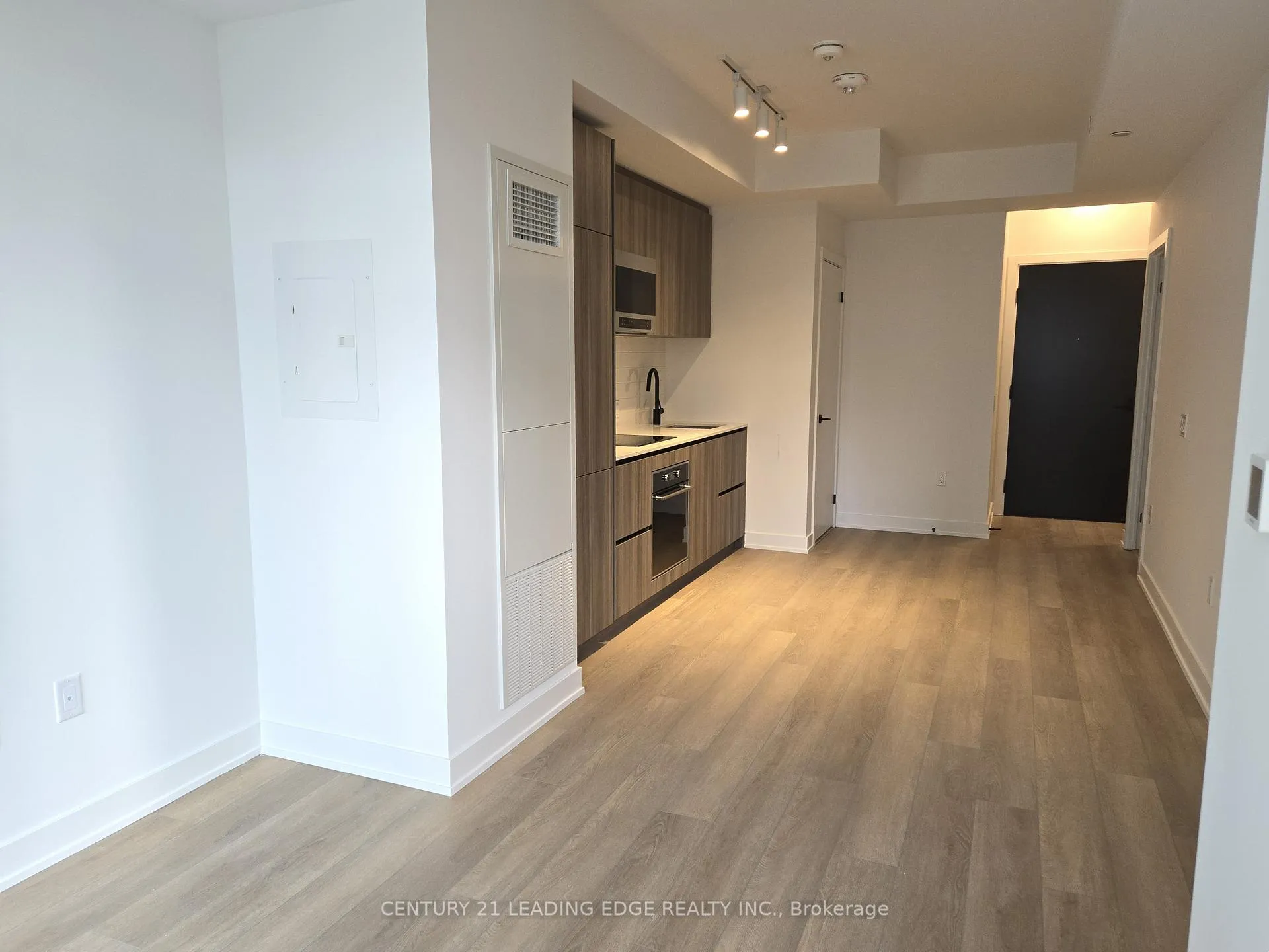 Front of Unit 1803, 127 Broadway Avenue