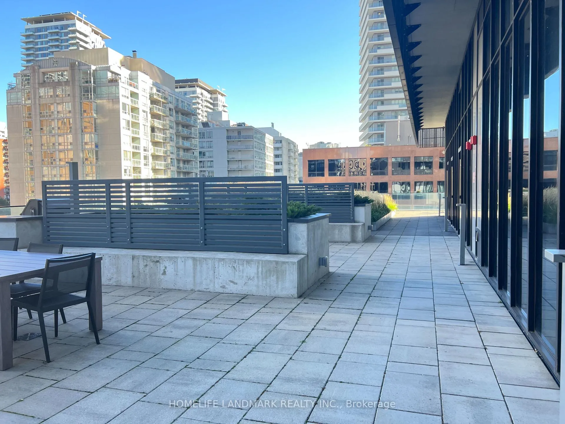 Photo 11 of Unit 1007, 8 Eglinton Avenue E, Toronto, Mount Pleasant West — HOMEH