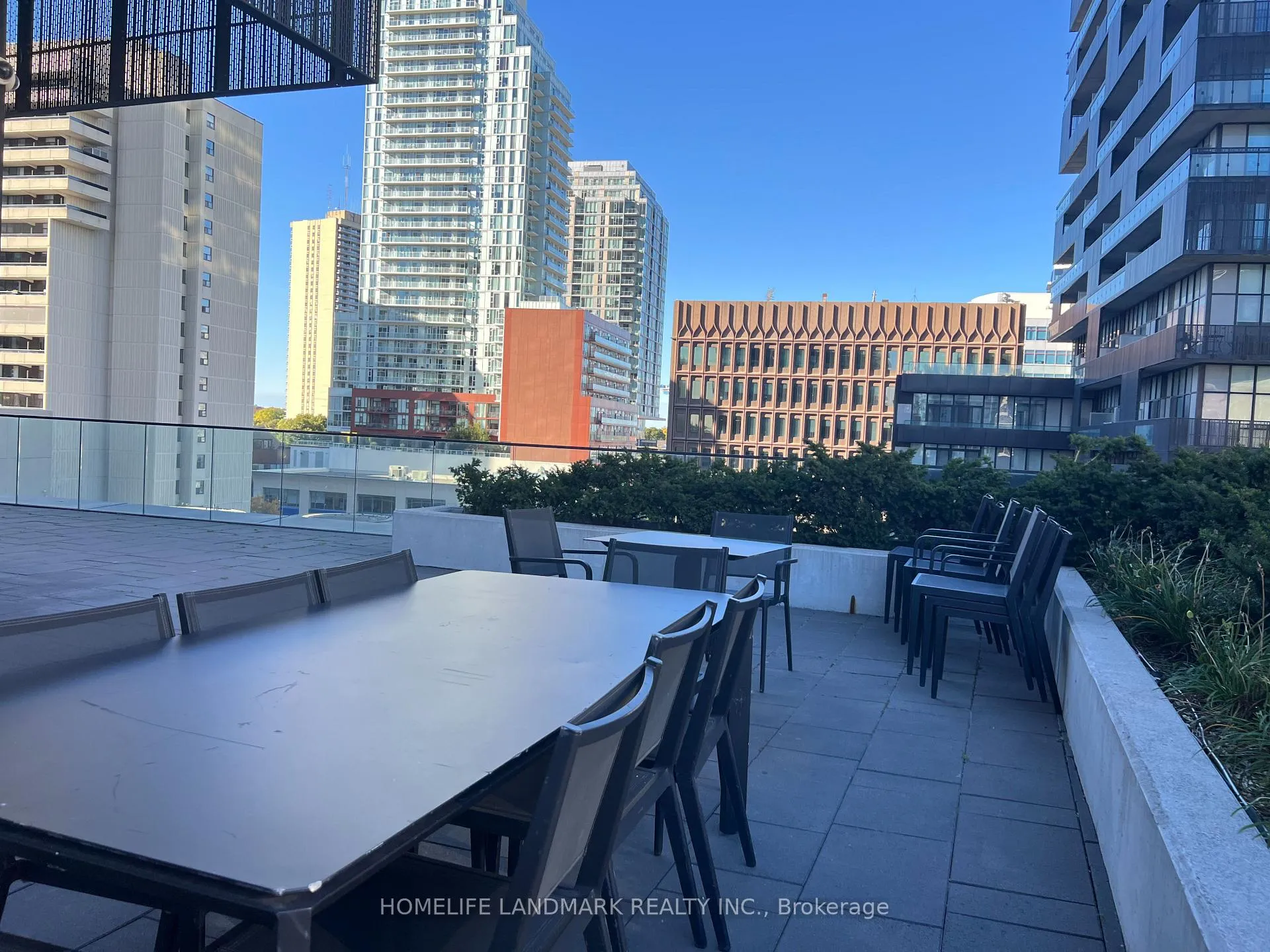Photo 12 of Unit 1007, 8 Eglinton Avenue E, Toronto, Mount Pleasant West — HOMEH