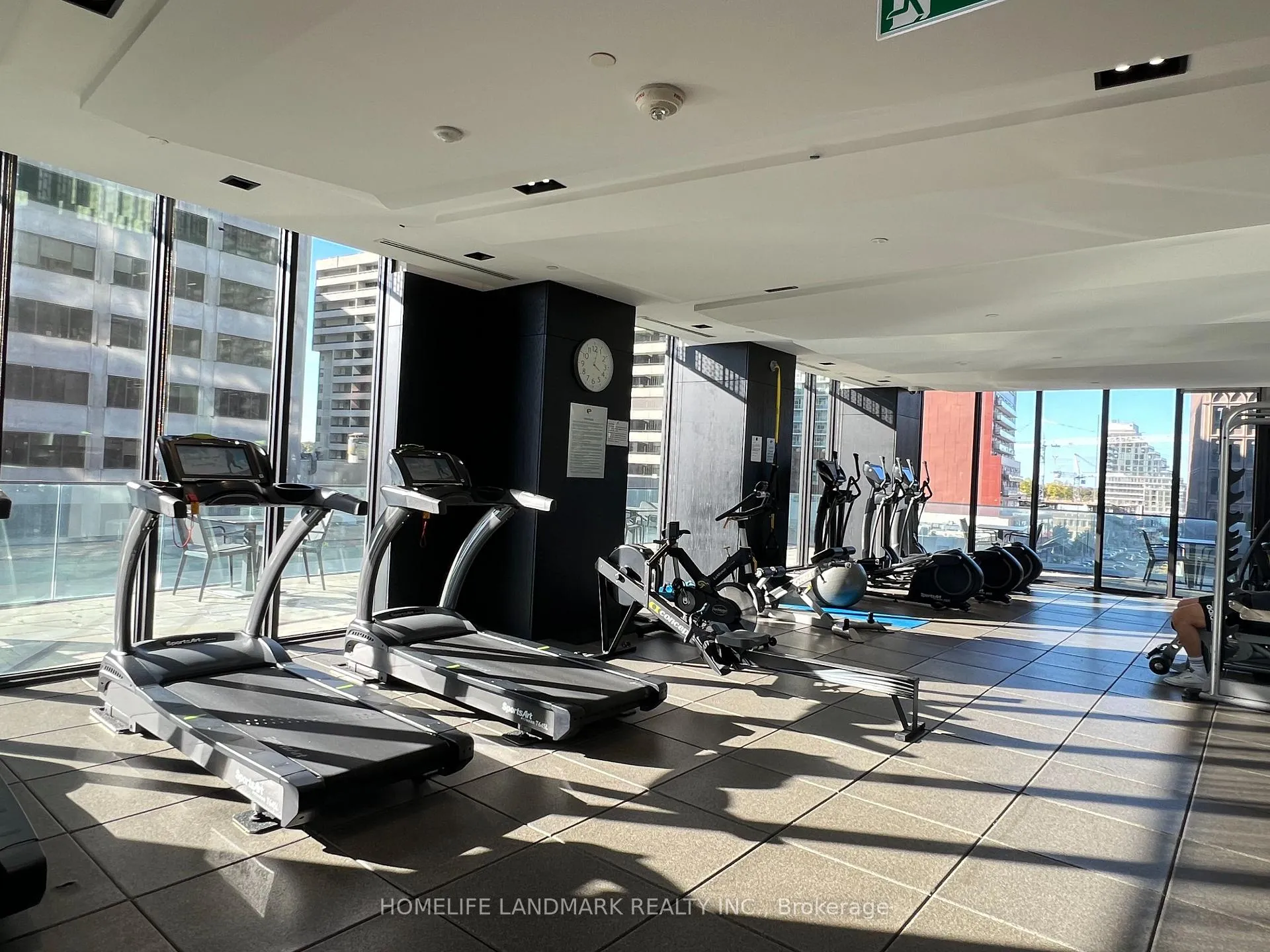 Photo 13 of Unit 1007, 8 Eglinton Avenue E, Toronto, Mount Pleasant West — HOMEH