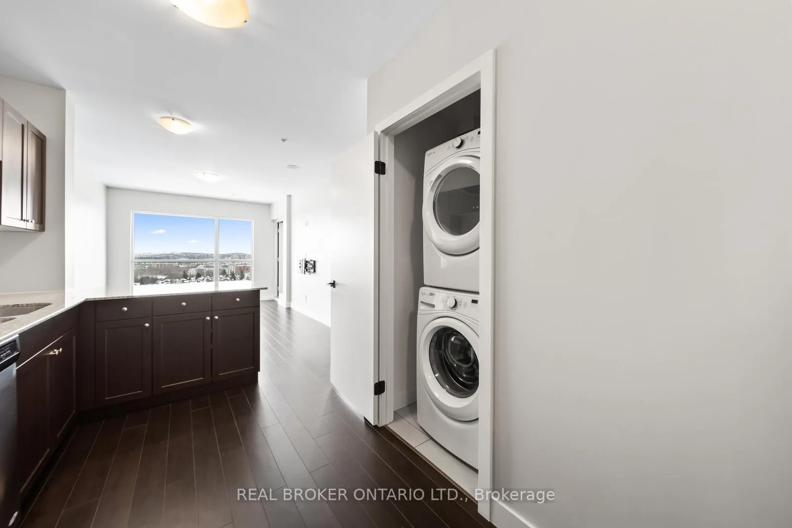 Photo 5 of Unit 1603, 1 Victoria Street S, Kitchener — HOMEH