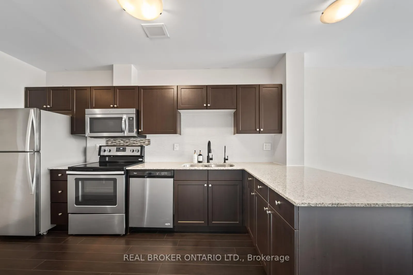 Photo 13 of Unit 1603, 1 Victoria Street S, Kitchener — HOMEH
