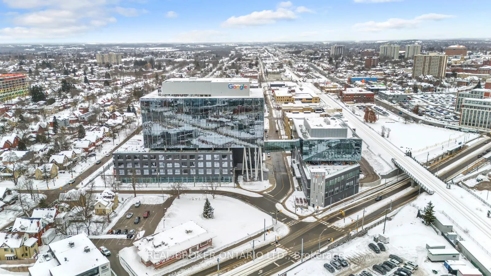 Photo 38 of Unit 1603, 1 Victoria Street S, Kitchener — HOMEH
