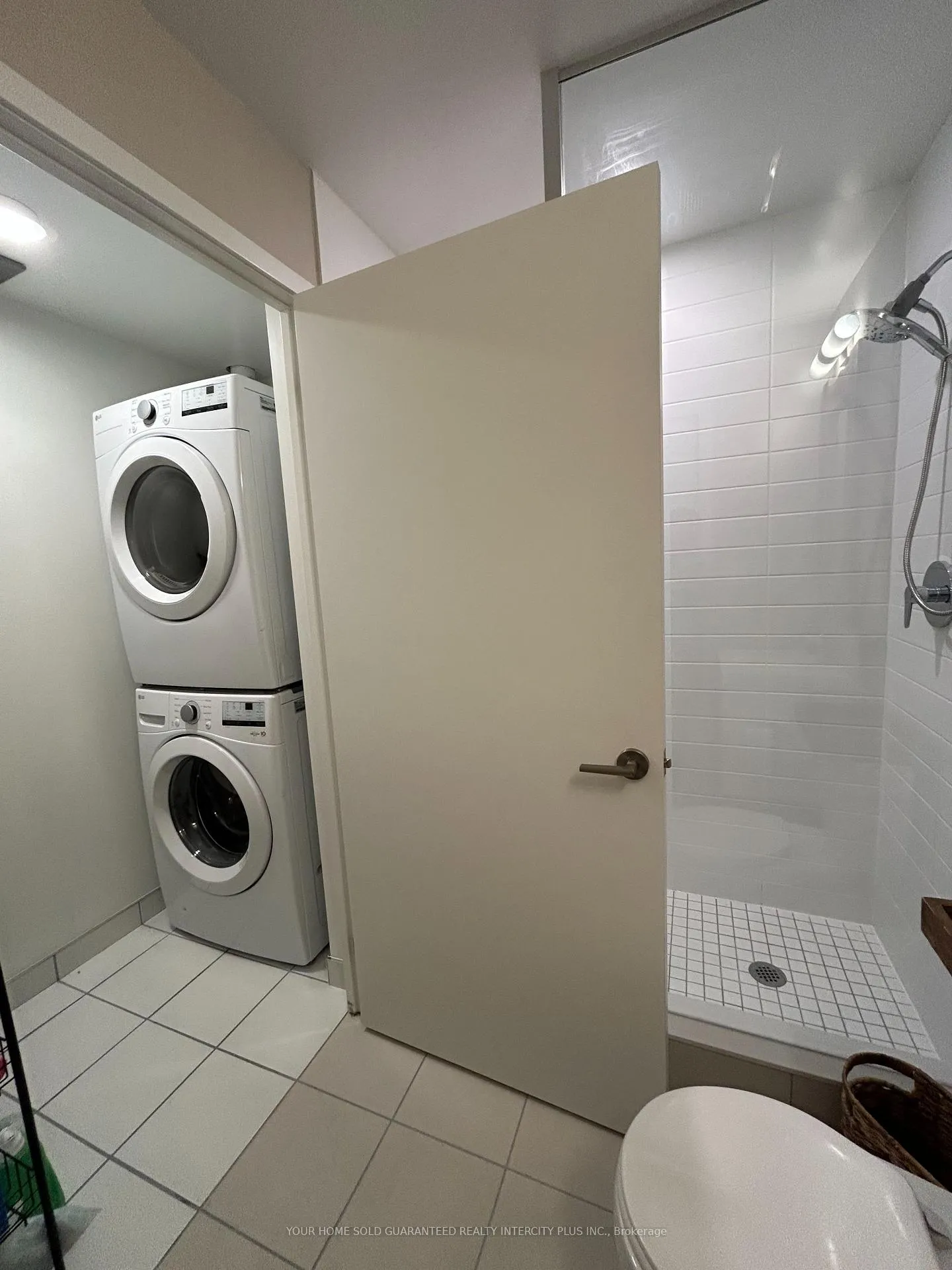 Photo 8 of Unit 509, 292 Verdale Crossing, Markham, Unionville — HOMEH