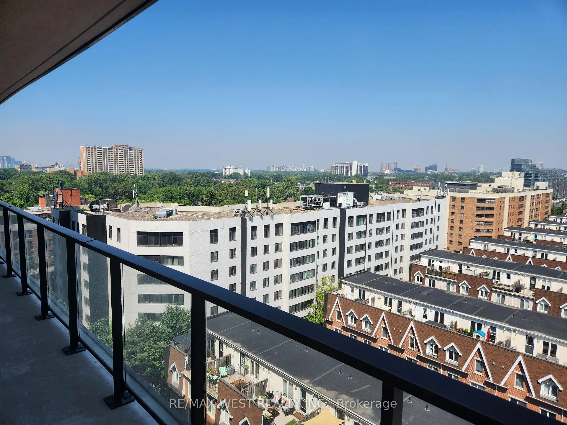 Photo 12 of Unit 807, 285 Dufferin Street, Toronto, South Parkdale — HOMEH