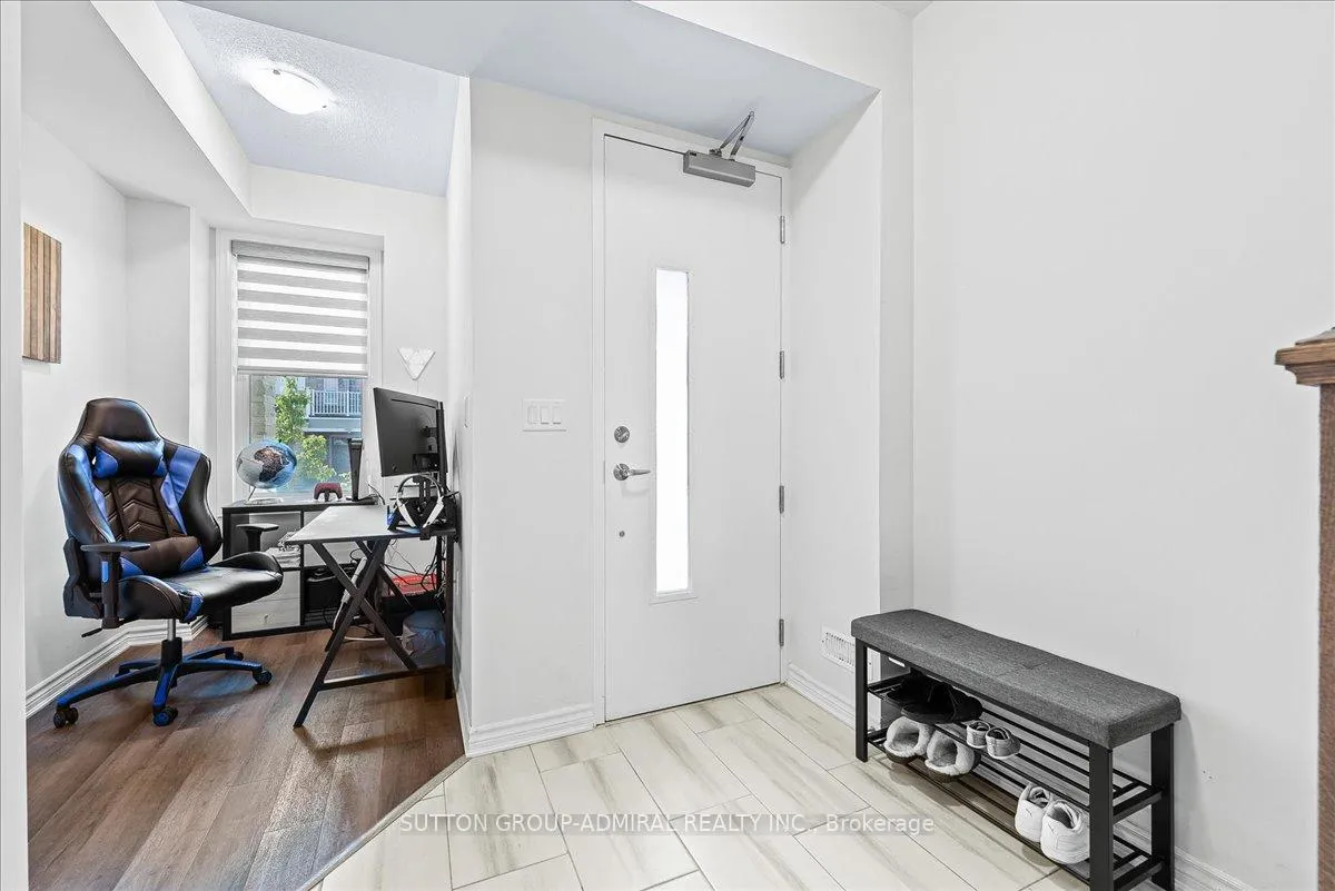 Photo 5 of Unit 107, 1034 Reflection Place, Pickering, Rural Pickering — HOMEH