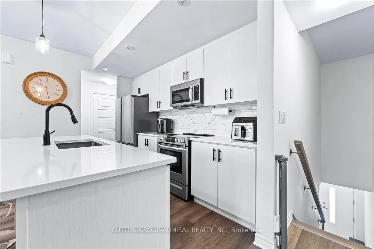 Photo 10 of Unit 107, 1034 Reflection Place, Pickering, Rural Pickering — HOMEH