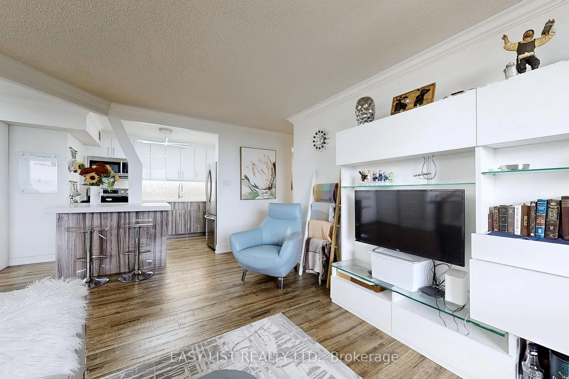 Photo 6 of Unit 1107, 50 Inverlochy Boulevard, Markham, Royal Orchard — HOMEH