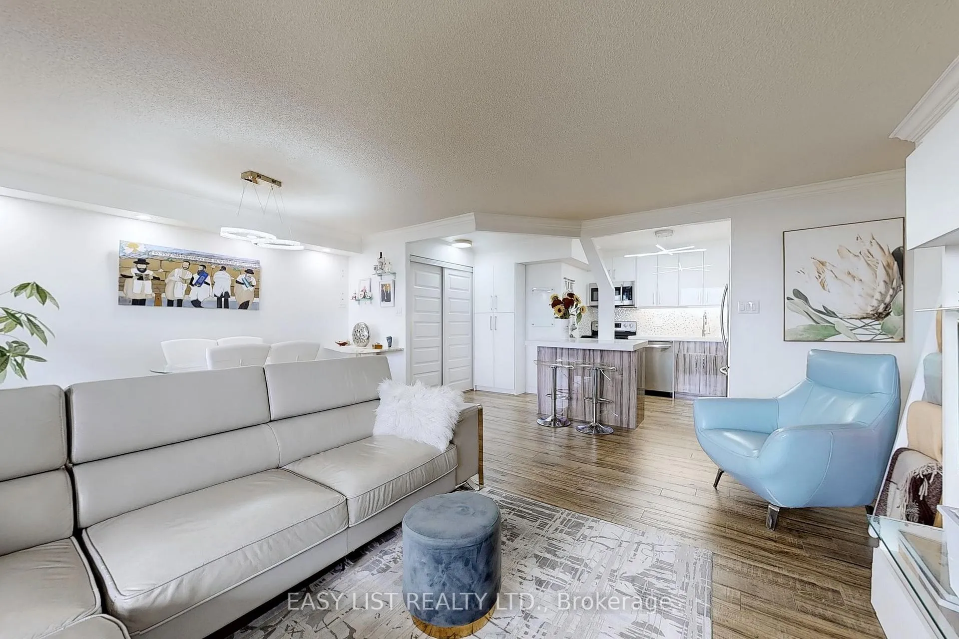 Photo 8 of Unit 1107, 50 Inverlochy Boulevard, Markham, Royal Orchard — HOMEH