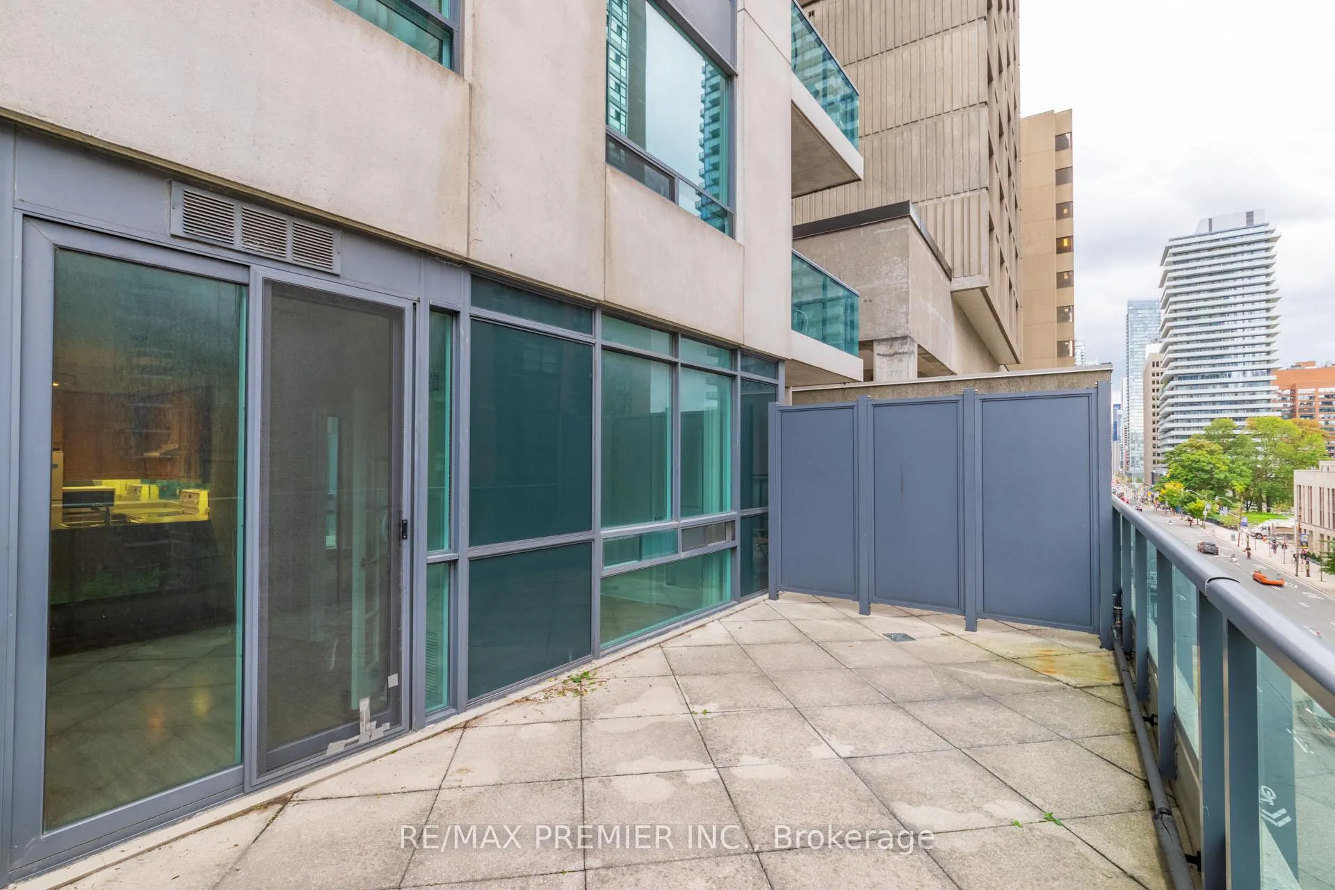 Photo 11 of Unit 402, 1121 Bay Street, Toronto, Bay Street Corridor — HOMEH