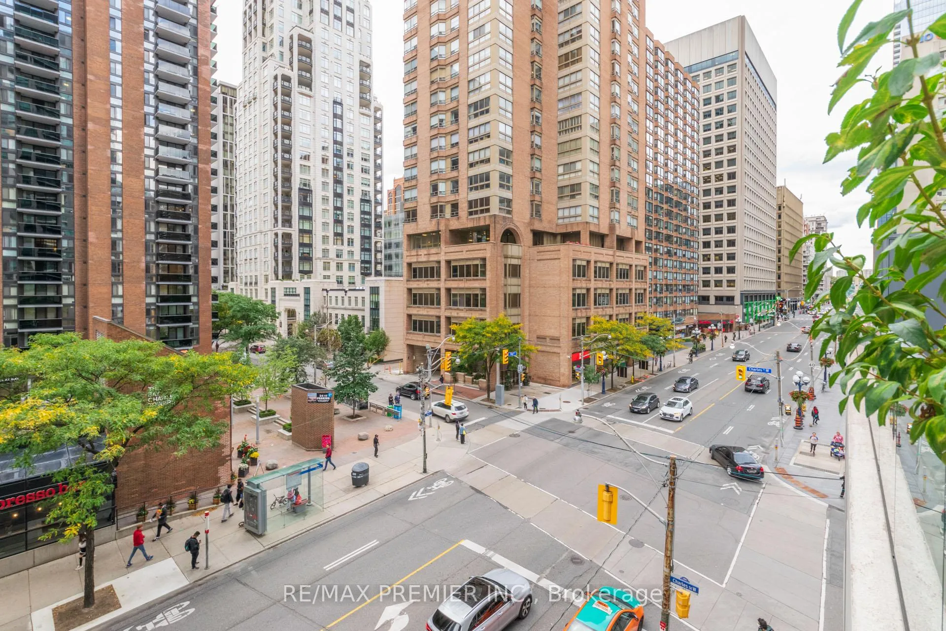 Photo 15 of Unit 402, 1121 Bay Street, Toronto, Bay Street Corridor — HOMEH