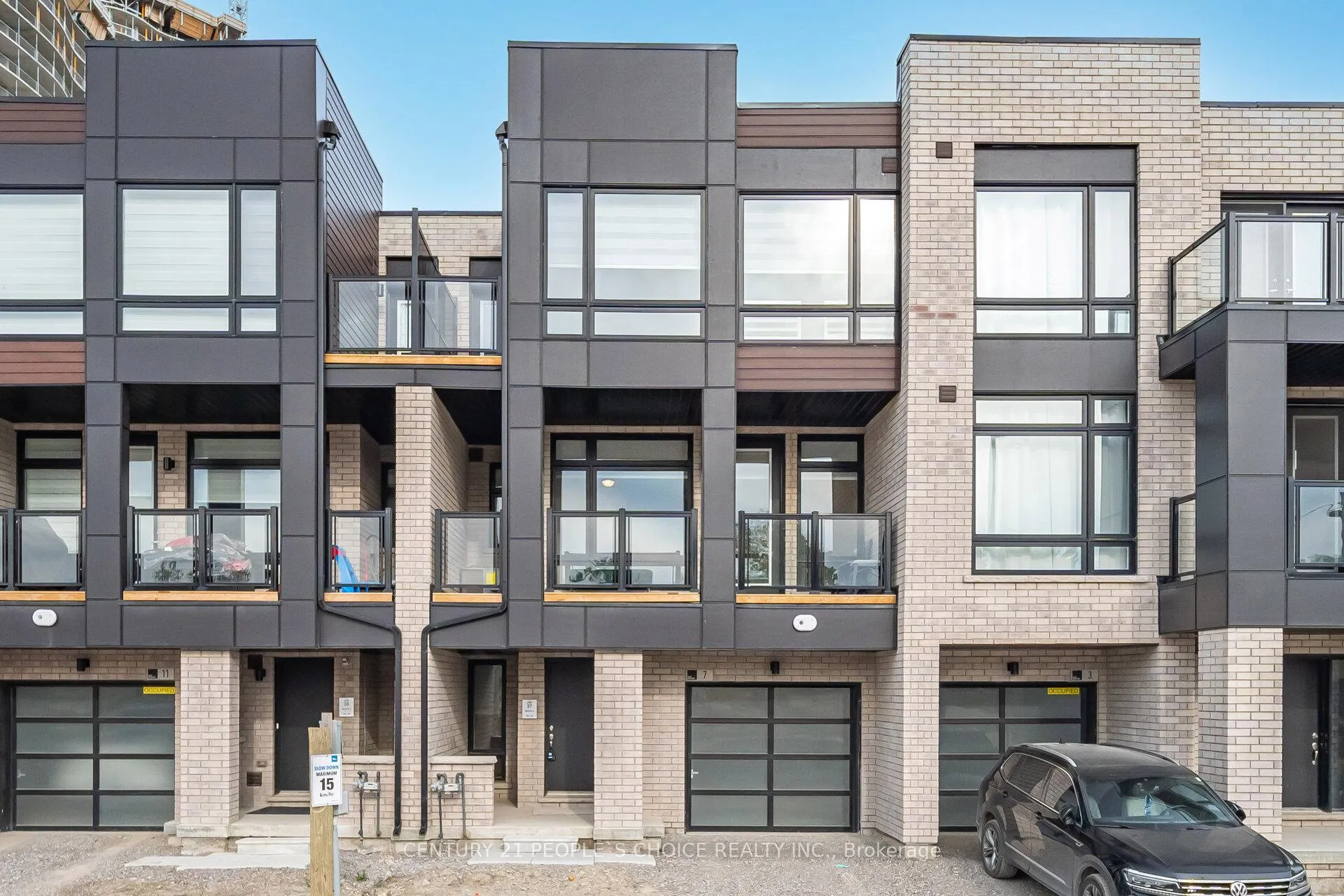 Front of 7 Chiffon Street