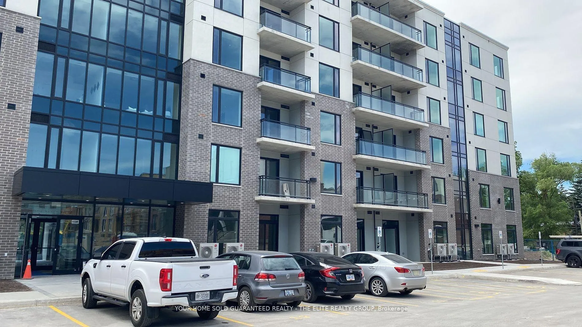 Photo 8 of Unit 409, 103 Roger Street, Waterloo, Uptown Waterloo — HOMEH