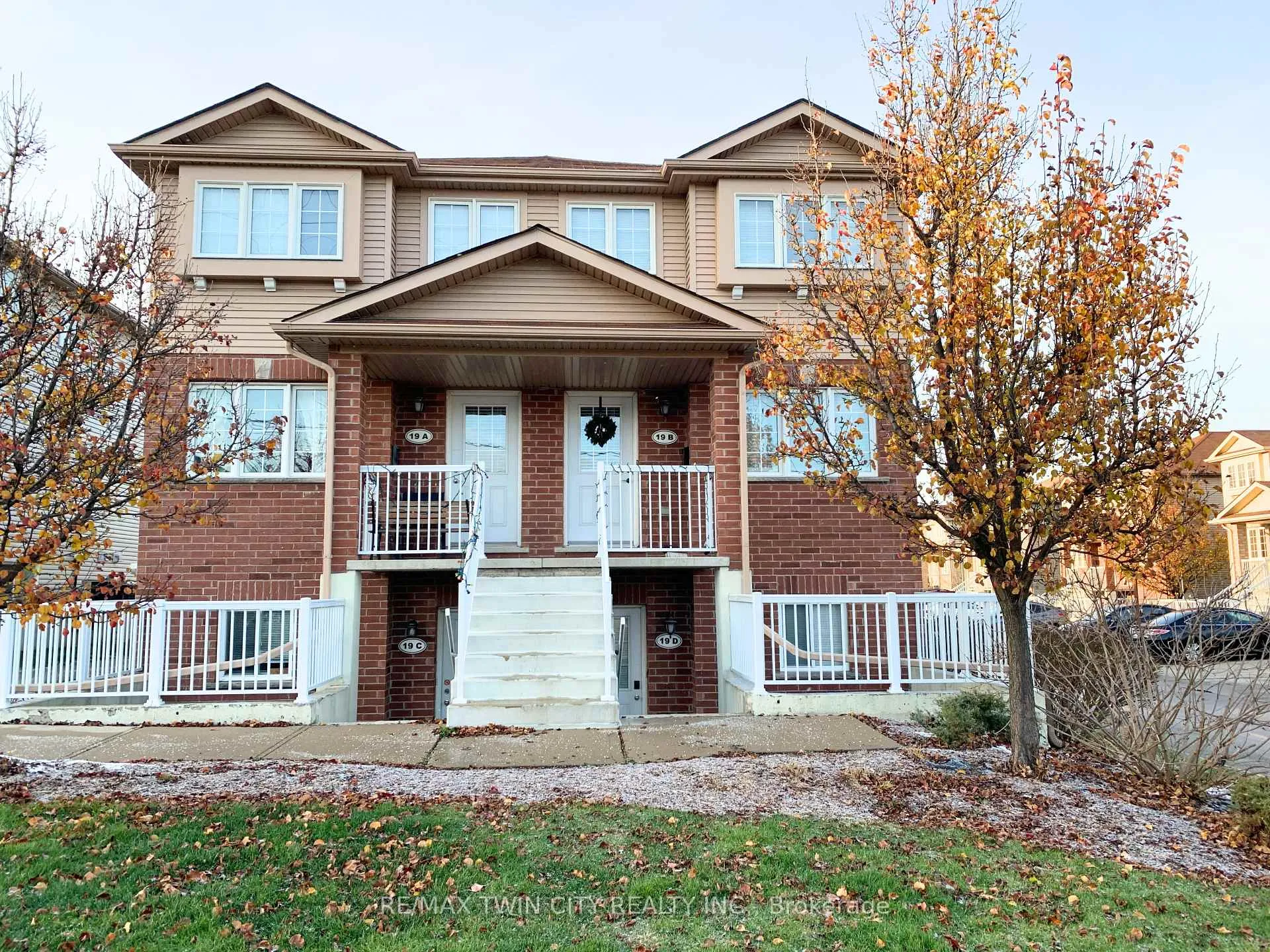 Photo 1 of Unit 19D, 50 Howe Drive, Kitchener — HOMEH