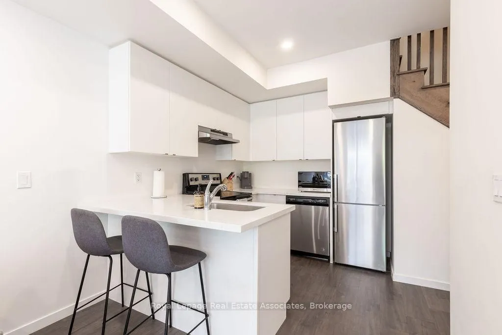 Photo 4 of Unit 93, 500 Alex Gardner Circle, Aurora, Aurora Heights — HOMEH
