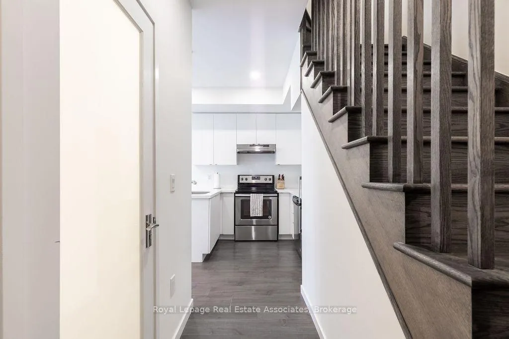 Photo 11 of Unit 93, 500 Alex Gardner Circle, Aurora, Aurora Heights — HOMEH