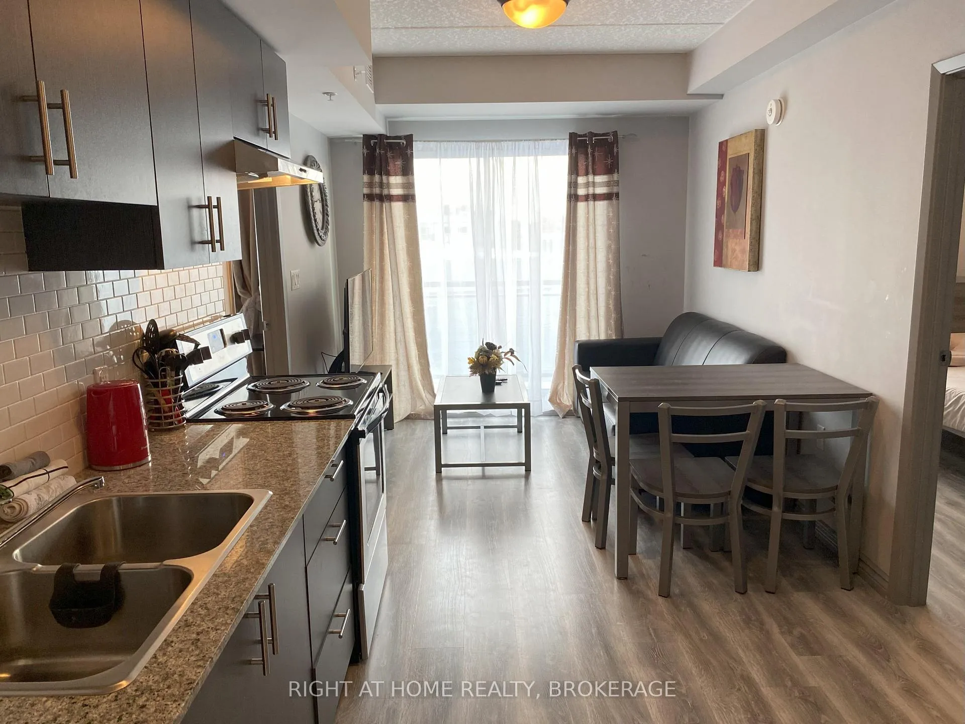 Photo 5 of Unit B510, 275 Larch Street, Waterloo, Downtown Waterloo — HOMEH
