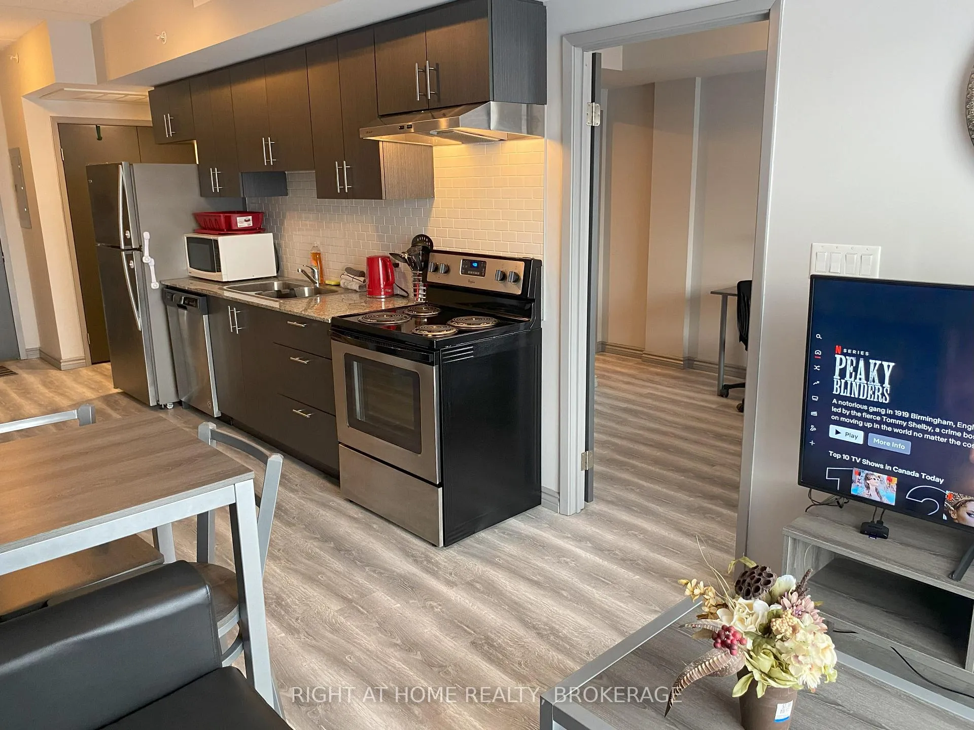 Photo 6 of Unit B510, 275 Larch Street, Waterloo, Downtown Waterloo — HOMEH