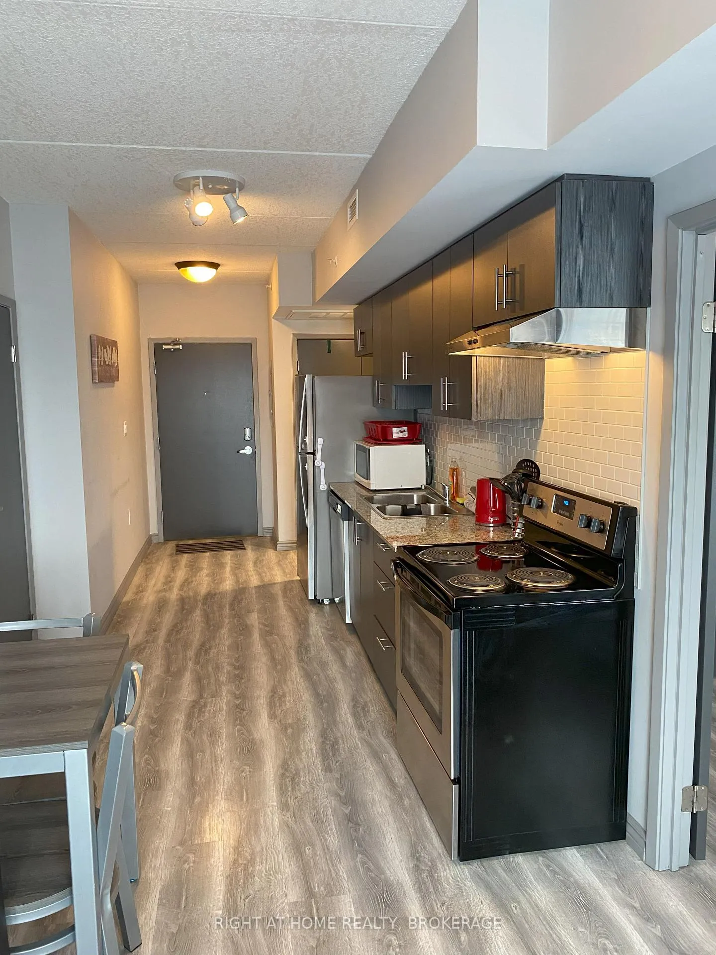 Photo 9 of Unit B510, 275 Larch Street, Waterloo, Downtown Waterloo — HOMEH