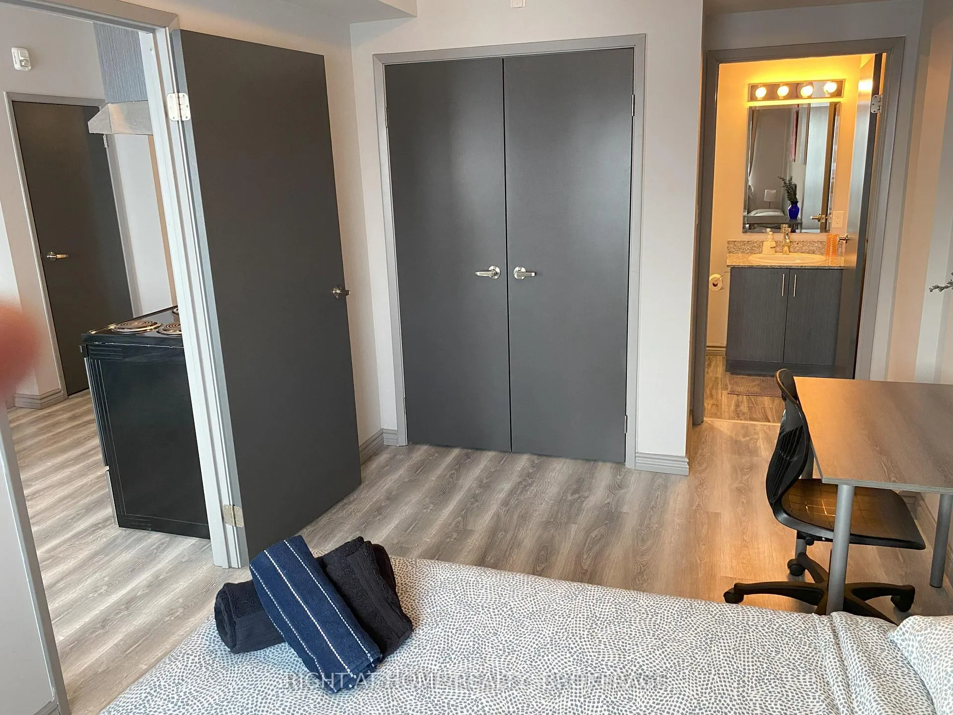 Photo 13 of Unit B510, 275 Larch Street, Waterloo, Downtown Waterloo — HOMEH
