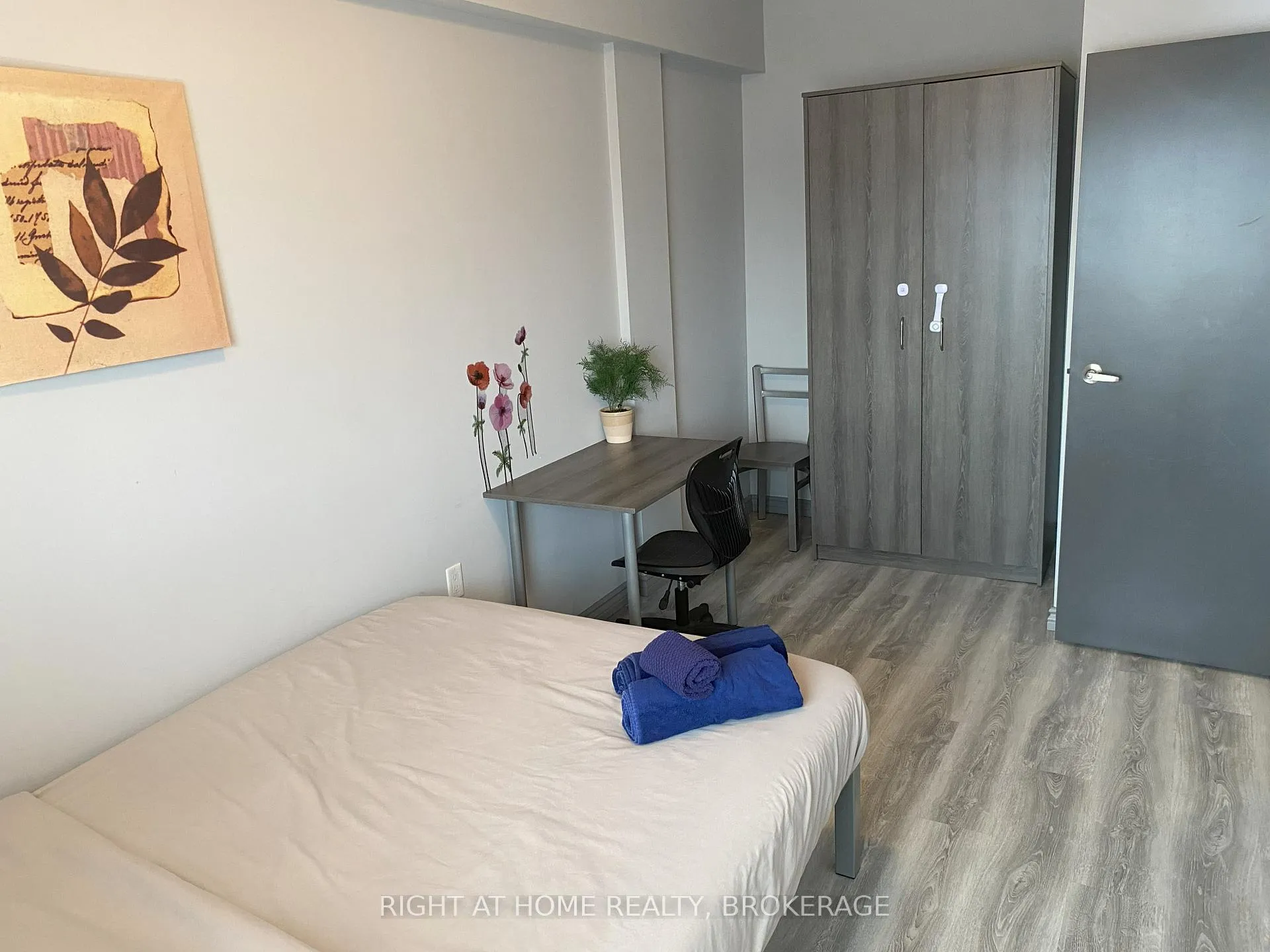 Photo 22 of Unit B510, 275 Larch Street, Waterloo, Downtown Waterloo — HOMEH