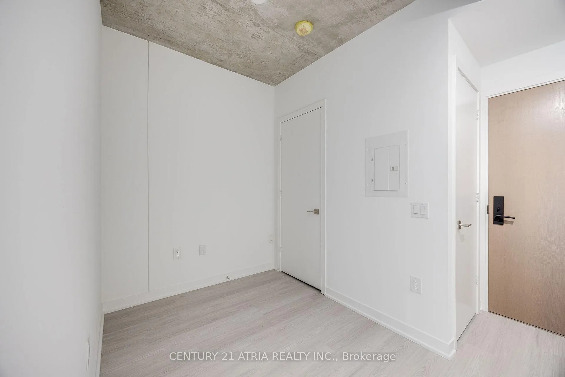 Photo 3 of Unit 614, 195 McCaul Street E, Toronto, Kensington-Chinatown — HOMEH