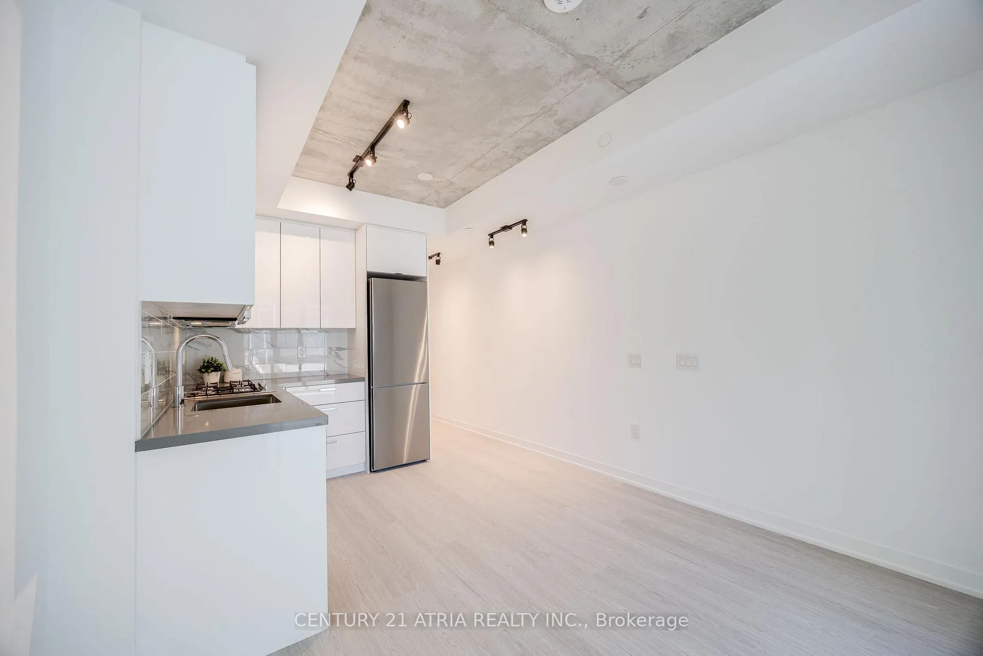 Photo 10 of Unit 614, 195 McCaul Street E, Toronto, Kensington-Chinatown — HOMEH