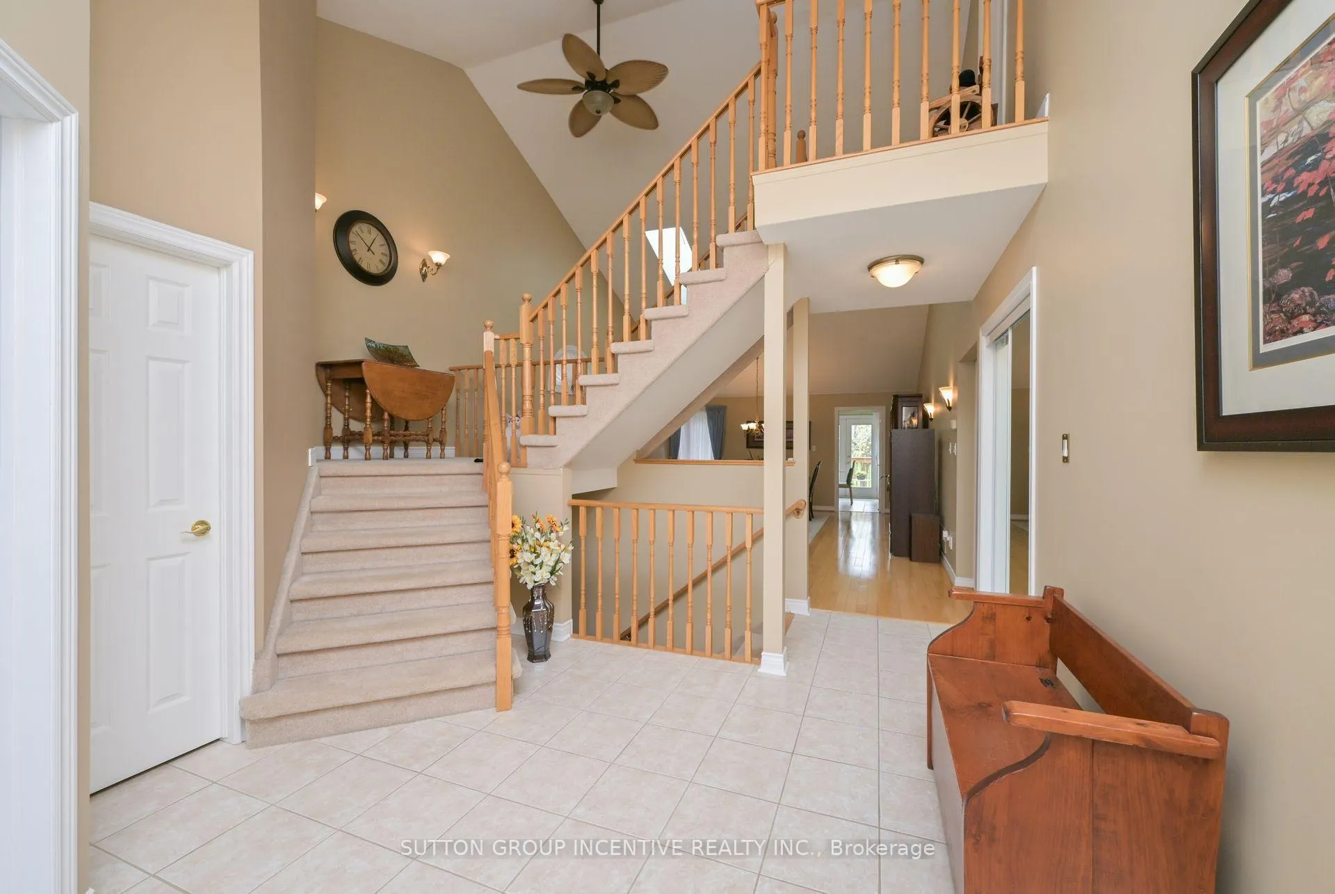 Photo 3 of 23 Briar Gate Way, New Tecumseth, Rural New Tecumseth — HOMEH