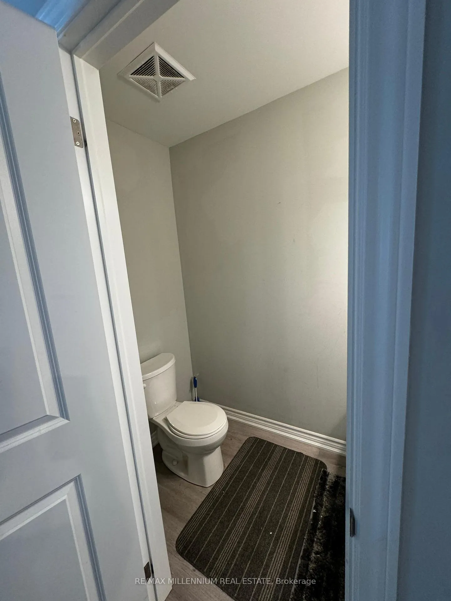 Photo 4 of 281 Chapel Hill Drive, Kitchener — HOMEH