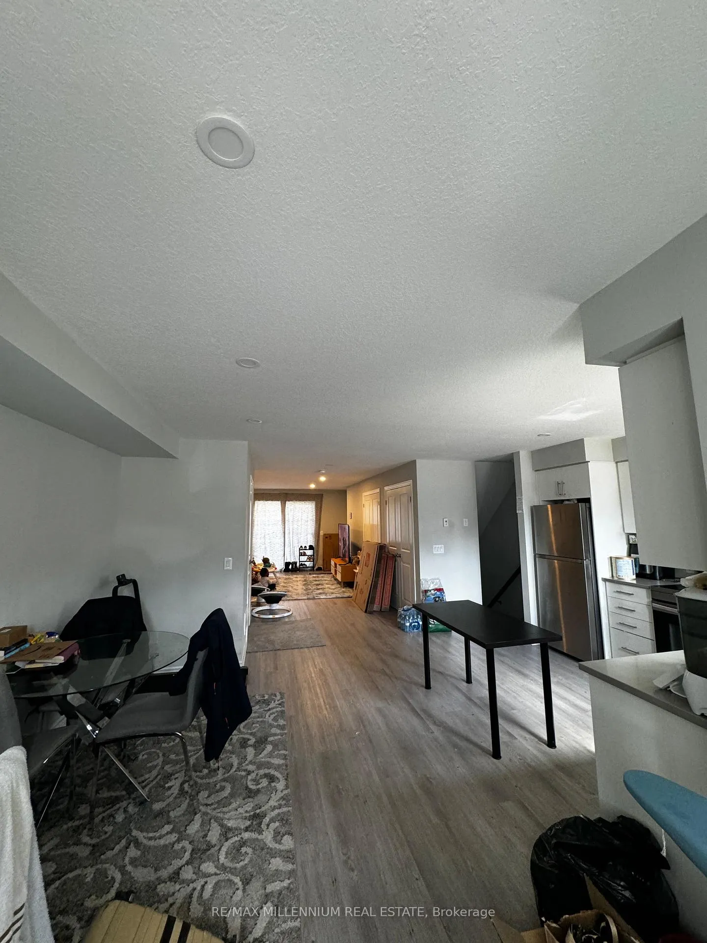 Photo 5 of 281 Chapel Hill Drive, Kitchener — HOMEH