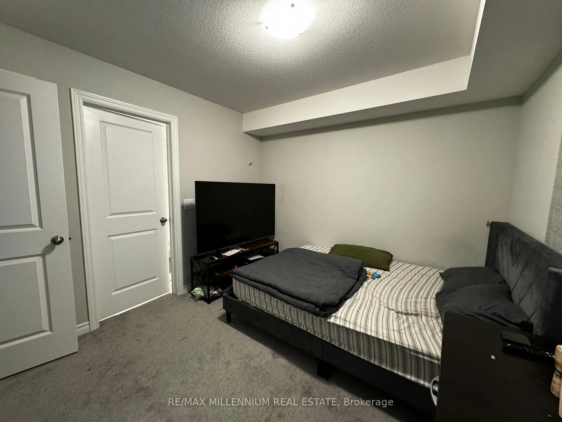 Photo 12 of 281 Chapel Hill Drive, Kitchener — HOMEH
