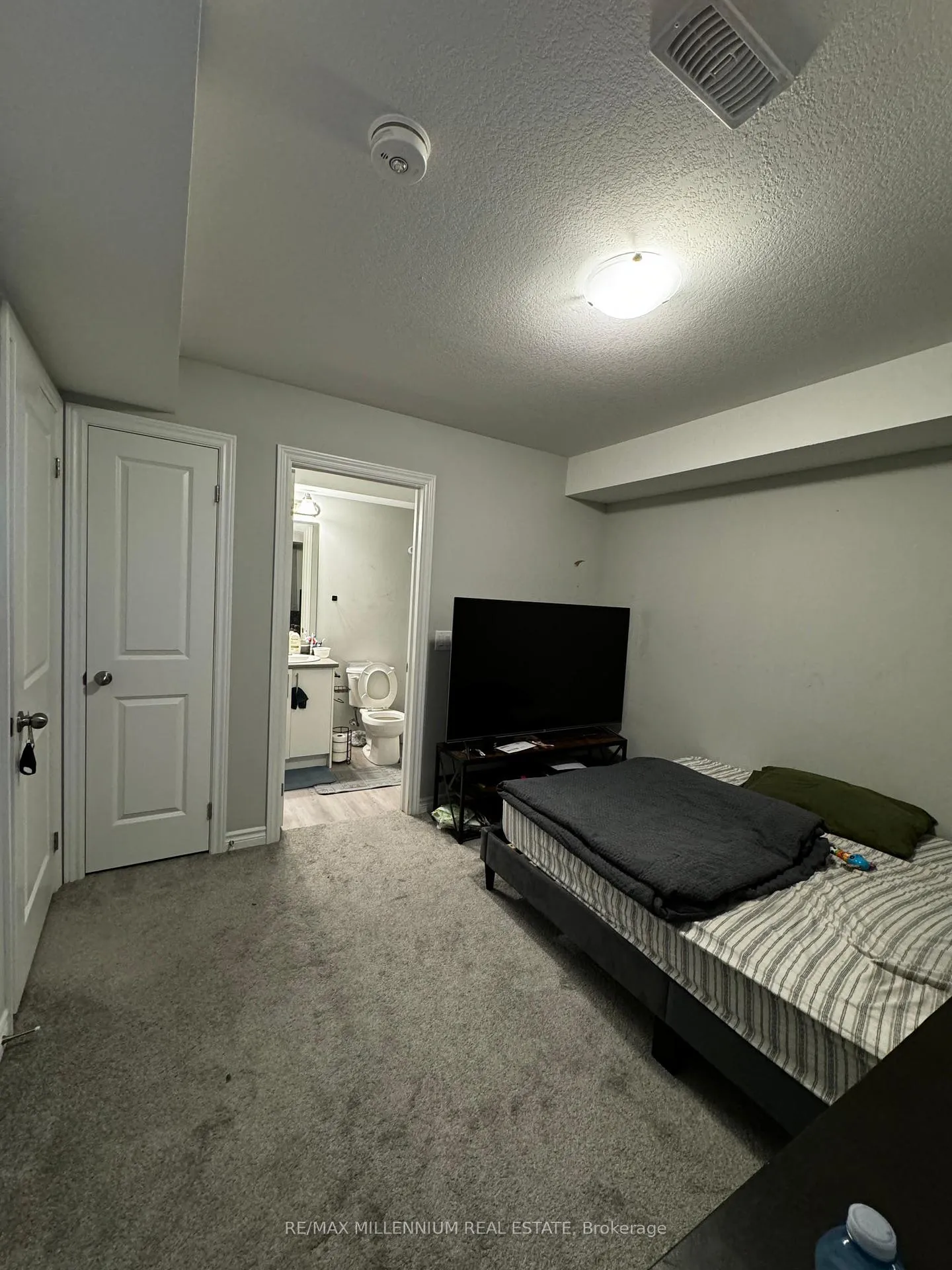 Photo 14 of 281 Chapel Hill Drive, Kitchener — HOMEH