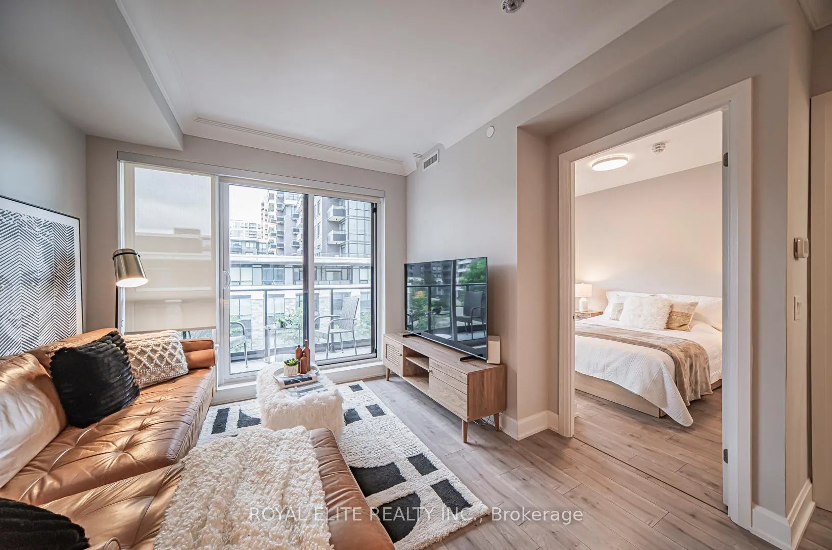 Photo 14 of Unit 310, 18 Water Walk Drive, Markham, Unionville — HOMEH