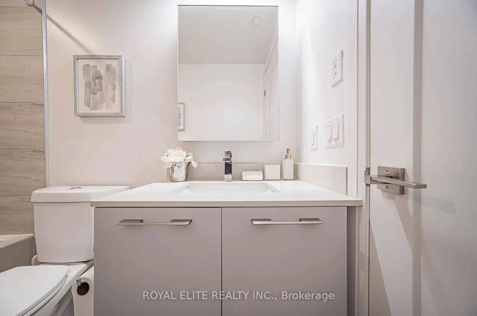 Photo 19 of Unit 310, 18 Water Walk Drive, Markham, Unionville — HOMEH