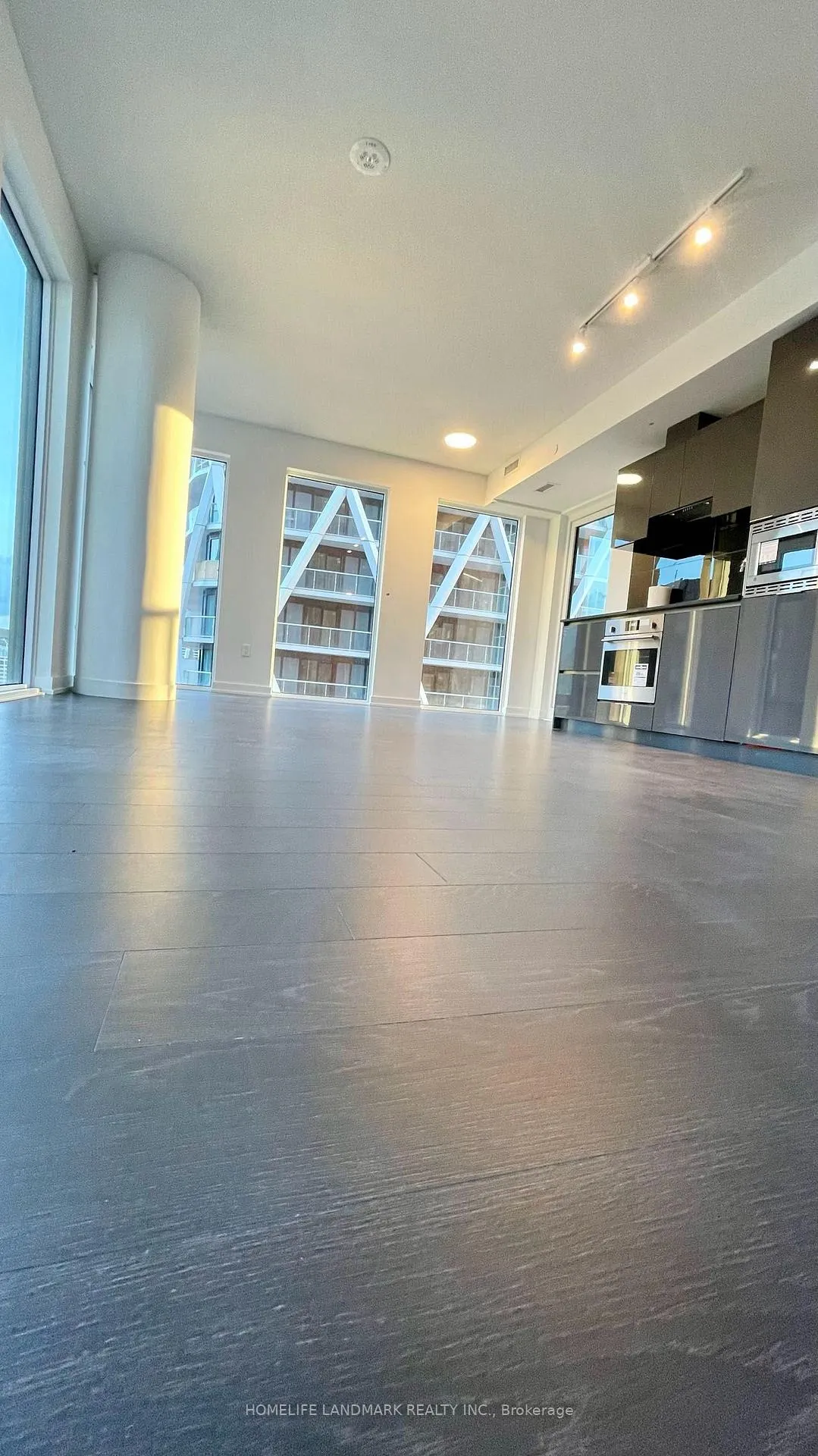 Photo 14 of Unit 3104, 238 Simcoe Street, Toronto, Kensington-Chinatown — HOMEH