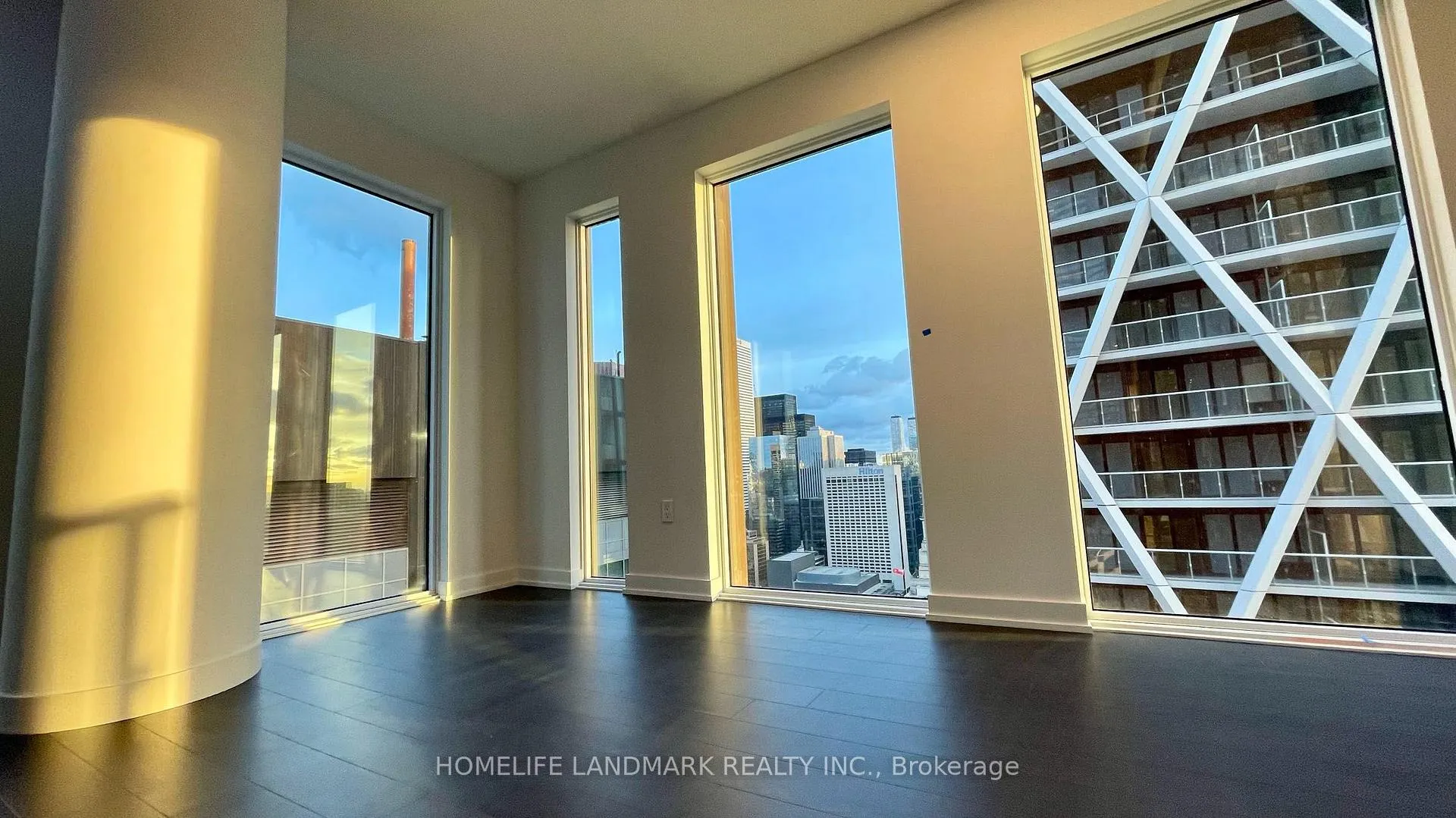 Photo 17 of Unit 3104, 238 Simcoe Street, Toronto, Kensington-Chinatown — HOMEH