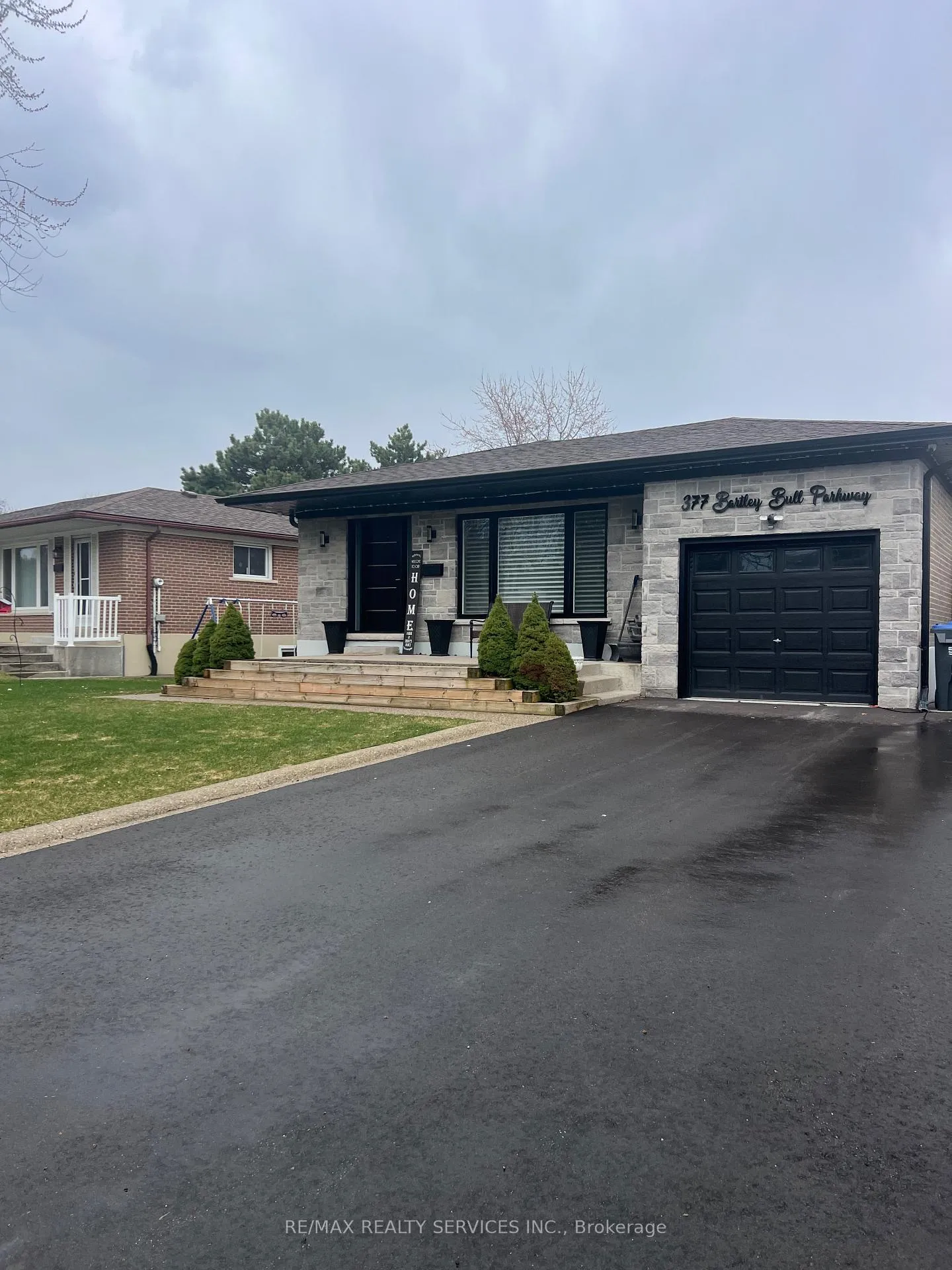 Photo 2 of 377 Bartley Bull Parkway, Brampton, Brampton East — HOMEH