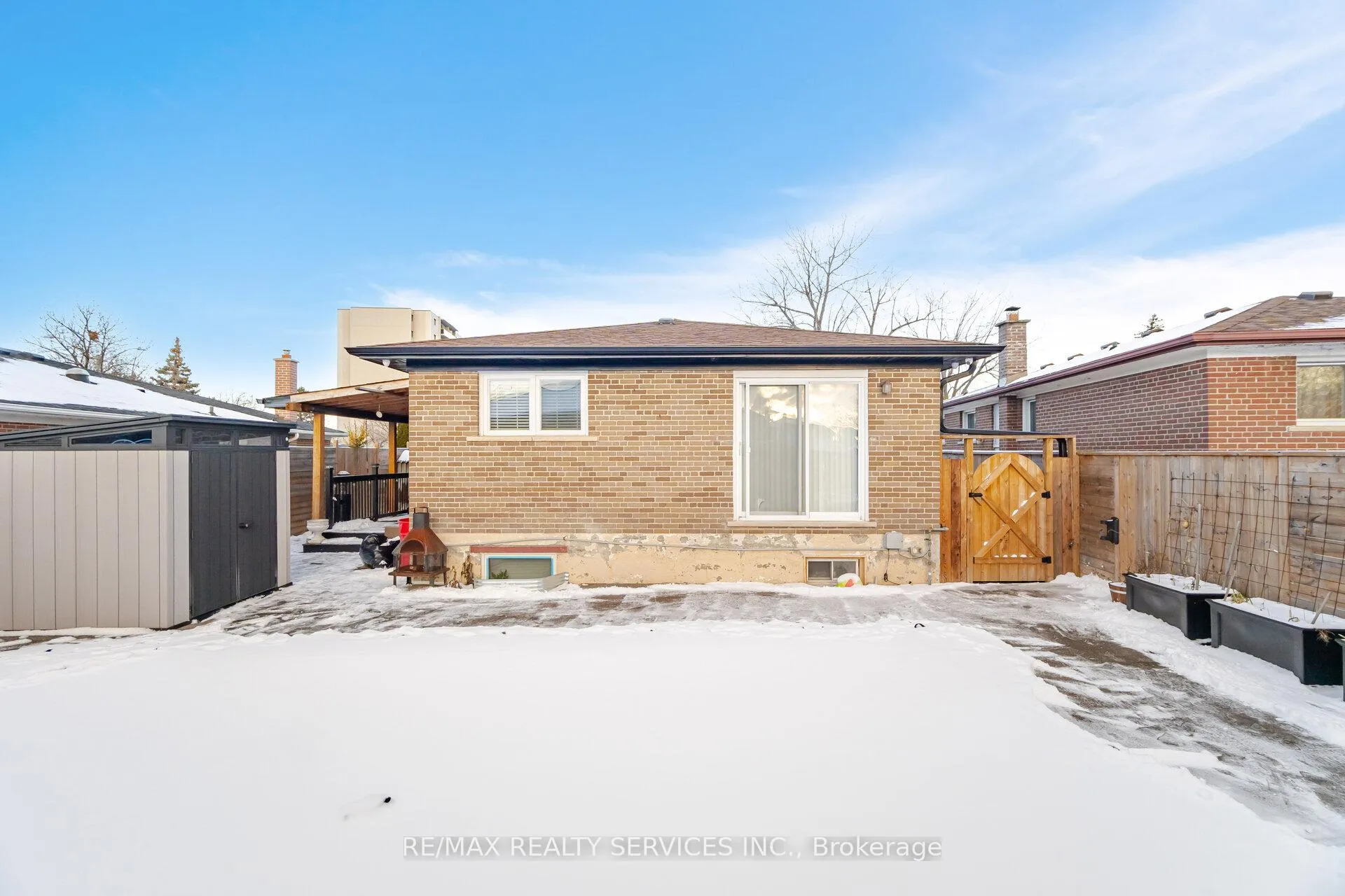 Photo 8 of 377 Bartley Bull Parkway, Brampton, Brampton East — HOMEH