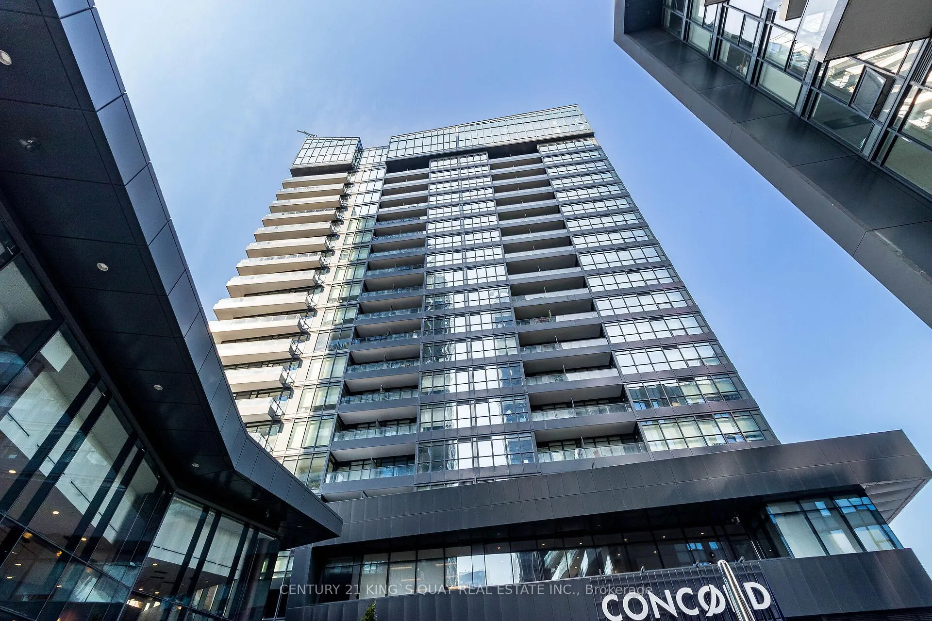 Photo 3 of Unit 1701, 80 Queens Wharf Road, Toronto, Waterfront Communities — HOMEH