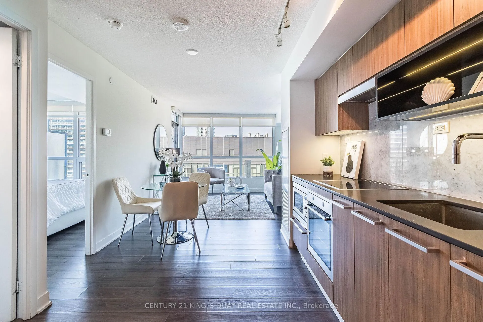 Photo 10 of Unit 1701, 80 Queens Wharf Road, Toronto, Waterfront Communities — HOMEH