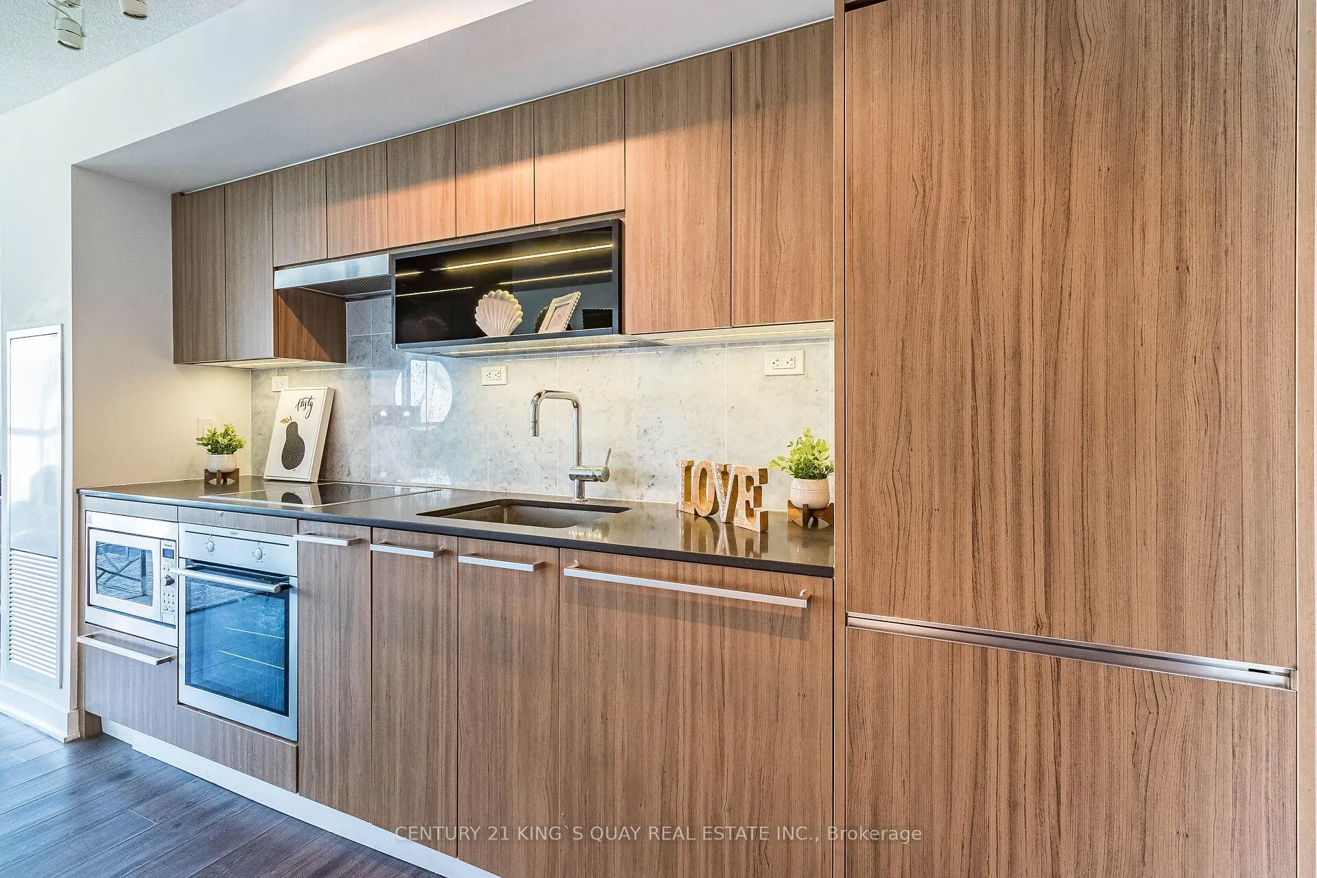 Photo 11 of Unit 1701, 80 Queens Wharf Road, Toronto, Waterfront Communities — HOMEH