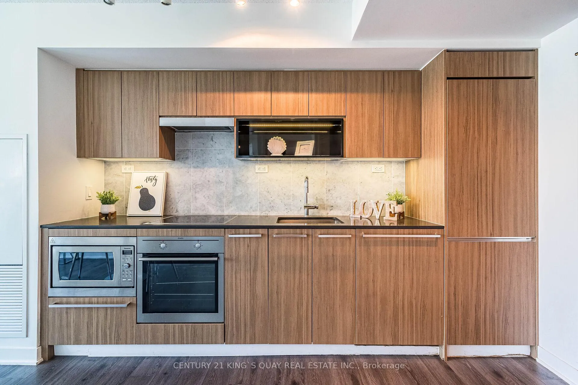 Photo 12 of Unit 1701, 80 Queens Wharf Road, Toronto, Waterfront Communities — HOMEH