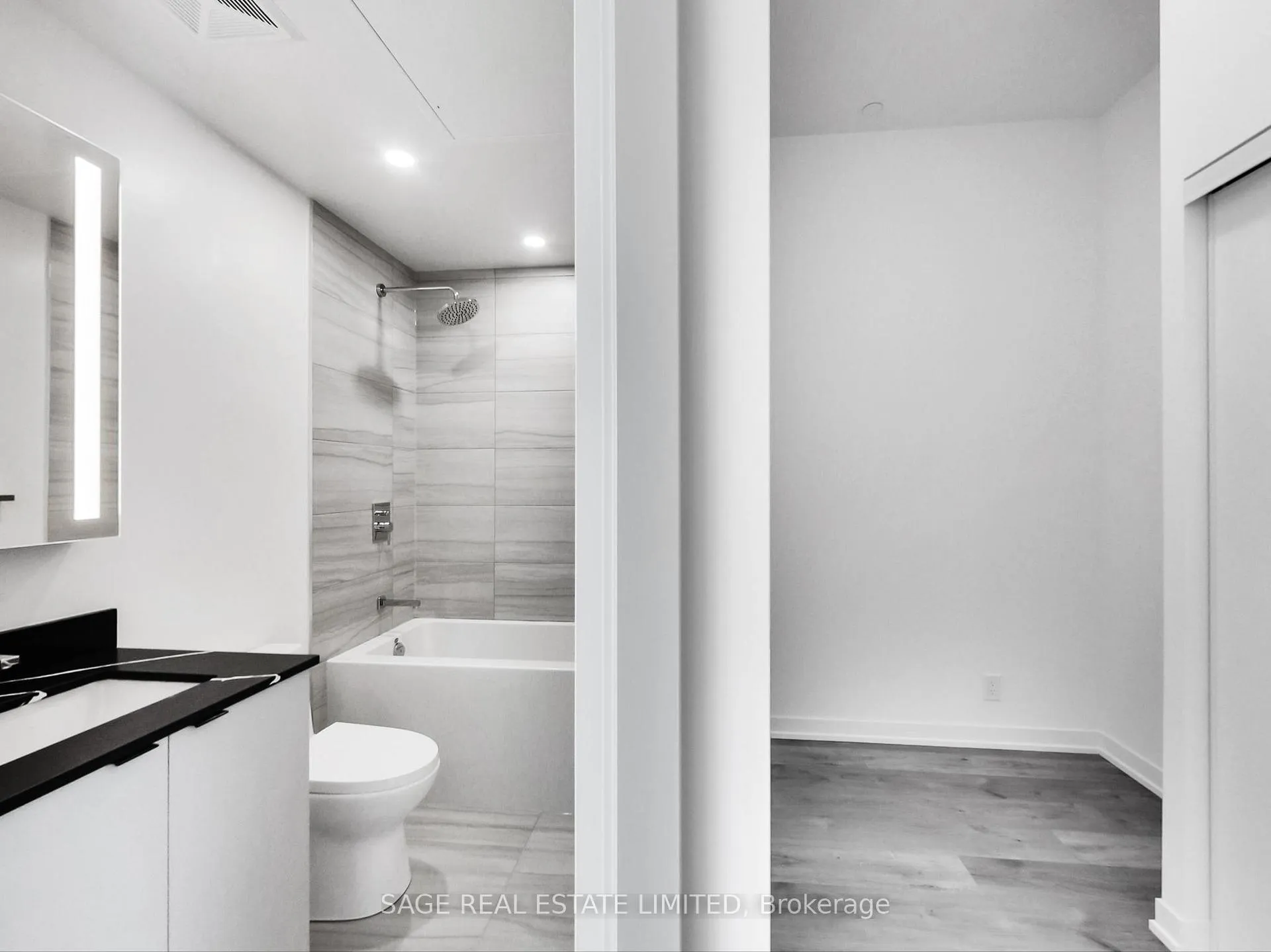 Photo 12 of Unit 418, 285 Dufferin Street, Toronto, South Parkdale — HOMEH
