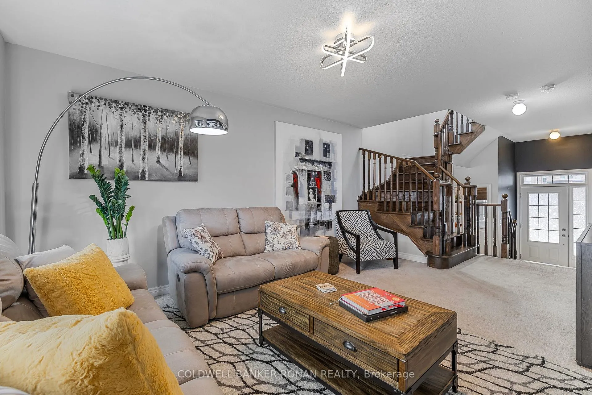 Photo 12 of 93 Sutcliffe Way, New Tecumseth, Alliston — HOMEH
