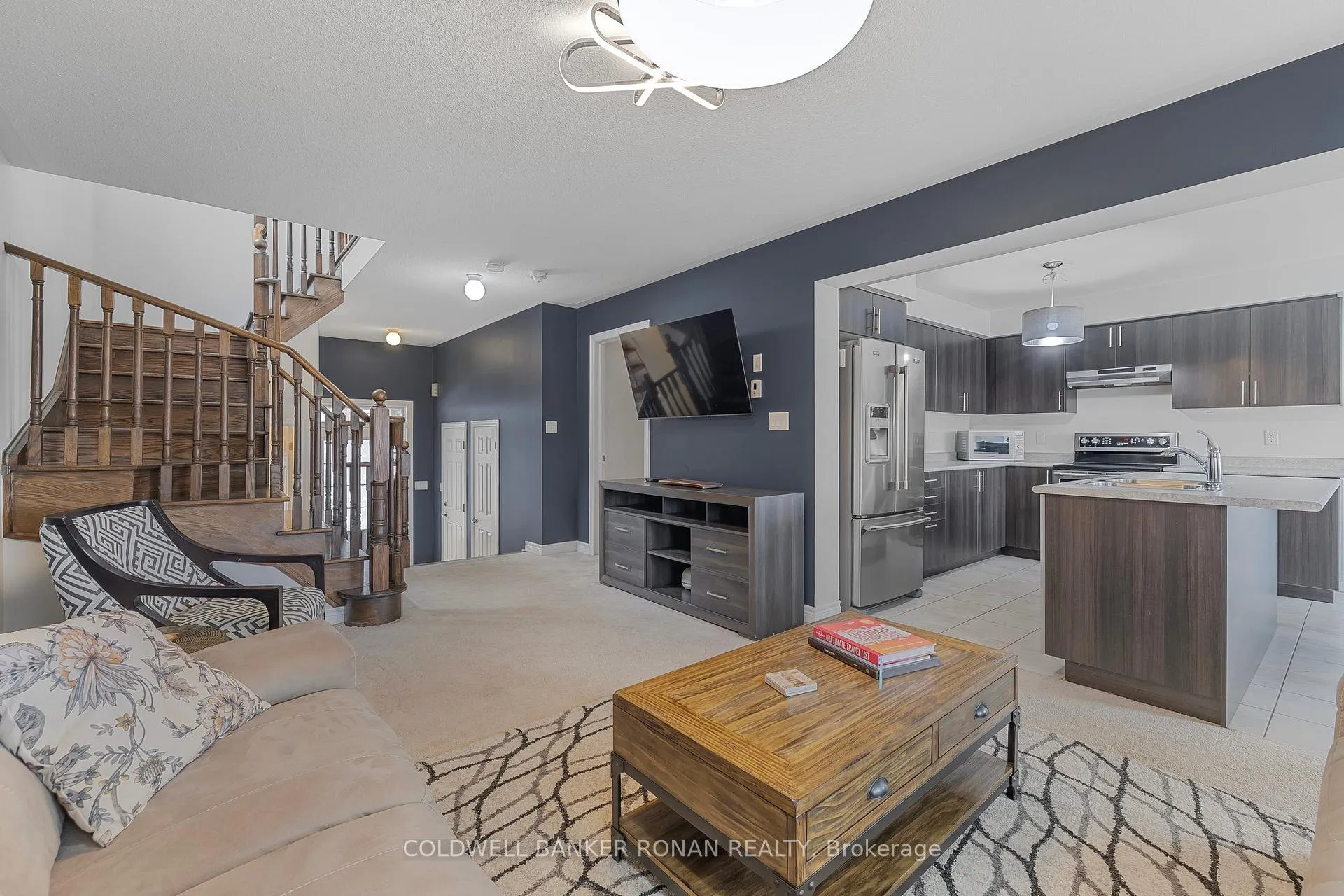 Photo 13 of 93 Sutcliffe Way, New Tecumseth, Alliston — HOMEH