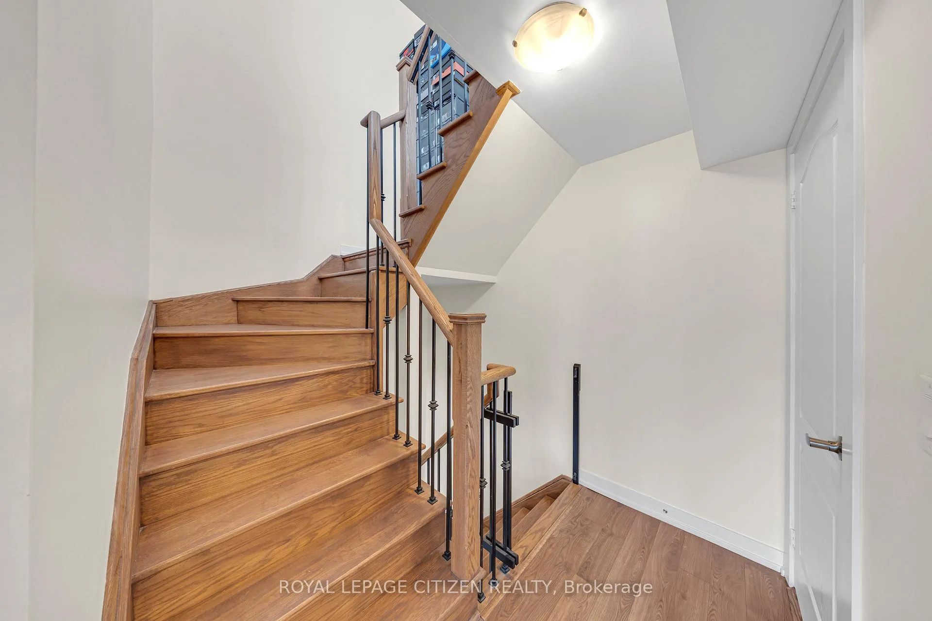 Photo 22 of Unit 911, 2 Blanche Lane, Markham, Cornell — HOMEH