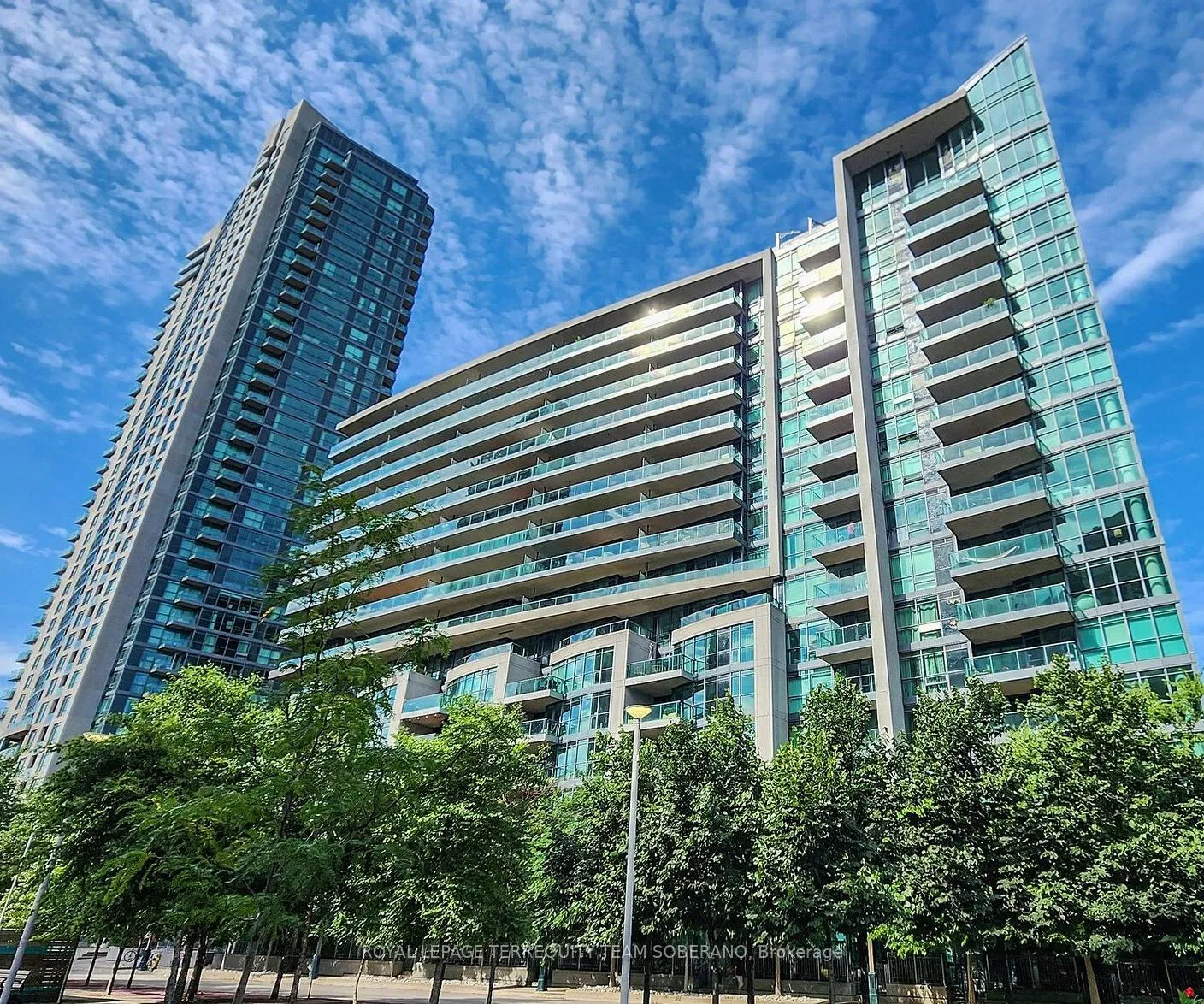 Front of Unit 770, 209 Fort York Boulevard